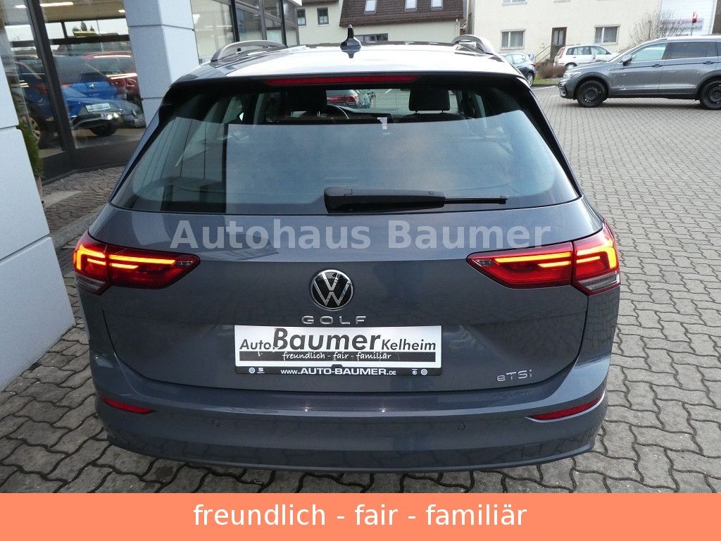 Fahrzeugabbildung Volkswagen Golf Variant VIII 1.5 eTSI DSG Stdhzg Travel As