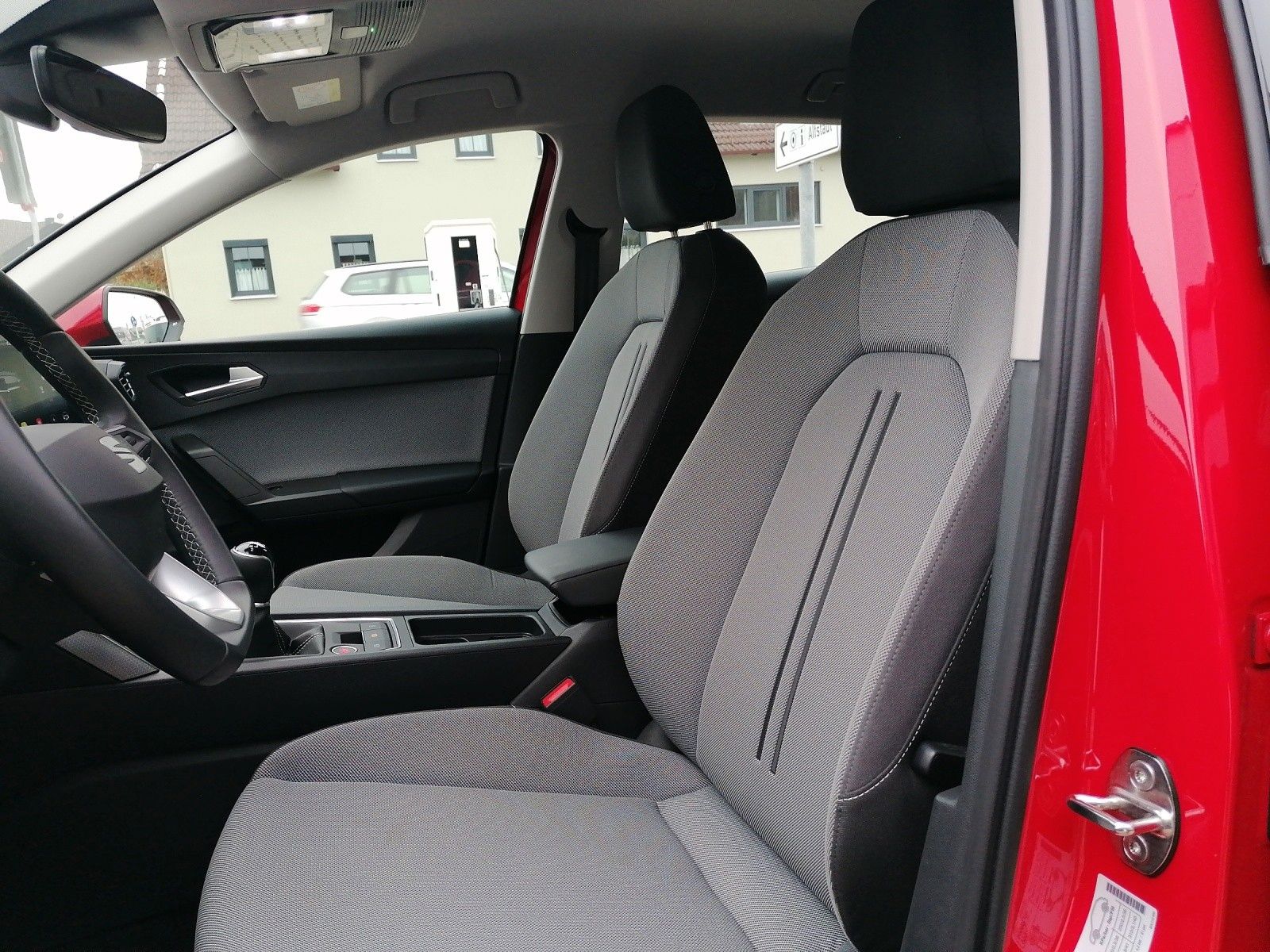 Fahrzeugabbildung SEAT Leon 1.0 TSI Style KAM KESSY NAVI VC GRA