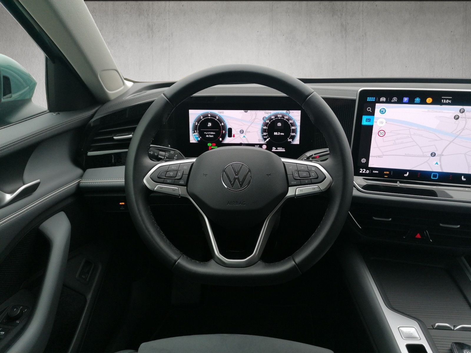 Fahrzeugabbildung Volkswagen Passat Variant 1.5 eTSI DSG AHK elHK ACC