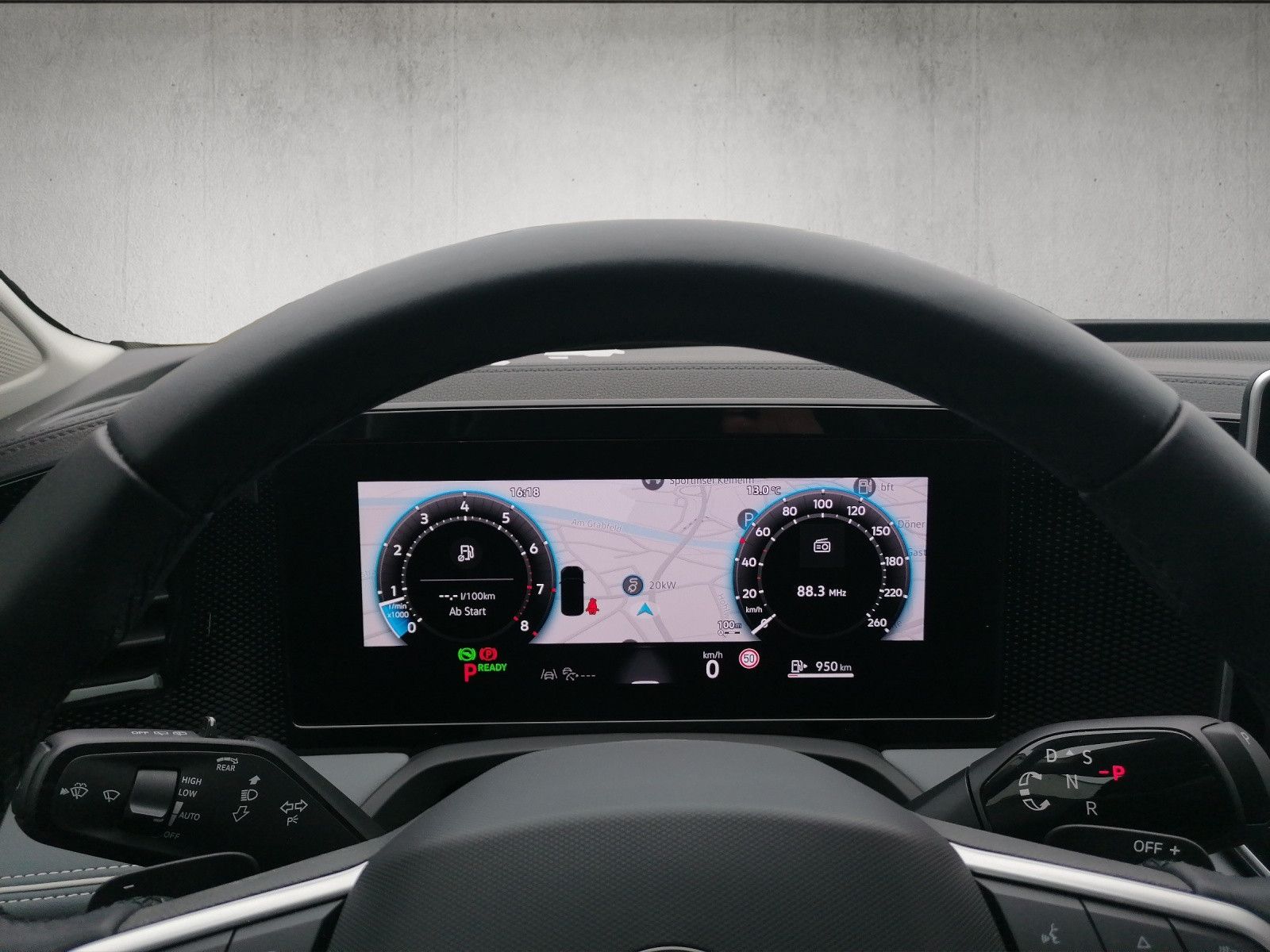 Fahrzeugabbildung Volkswagen Passat Variant 1.5 eTSI DSG AHK elHK ACC