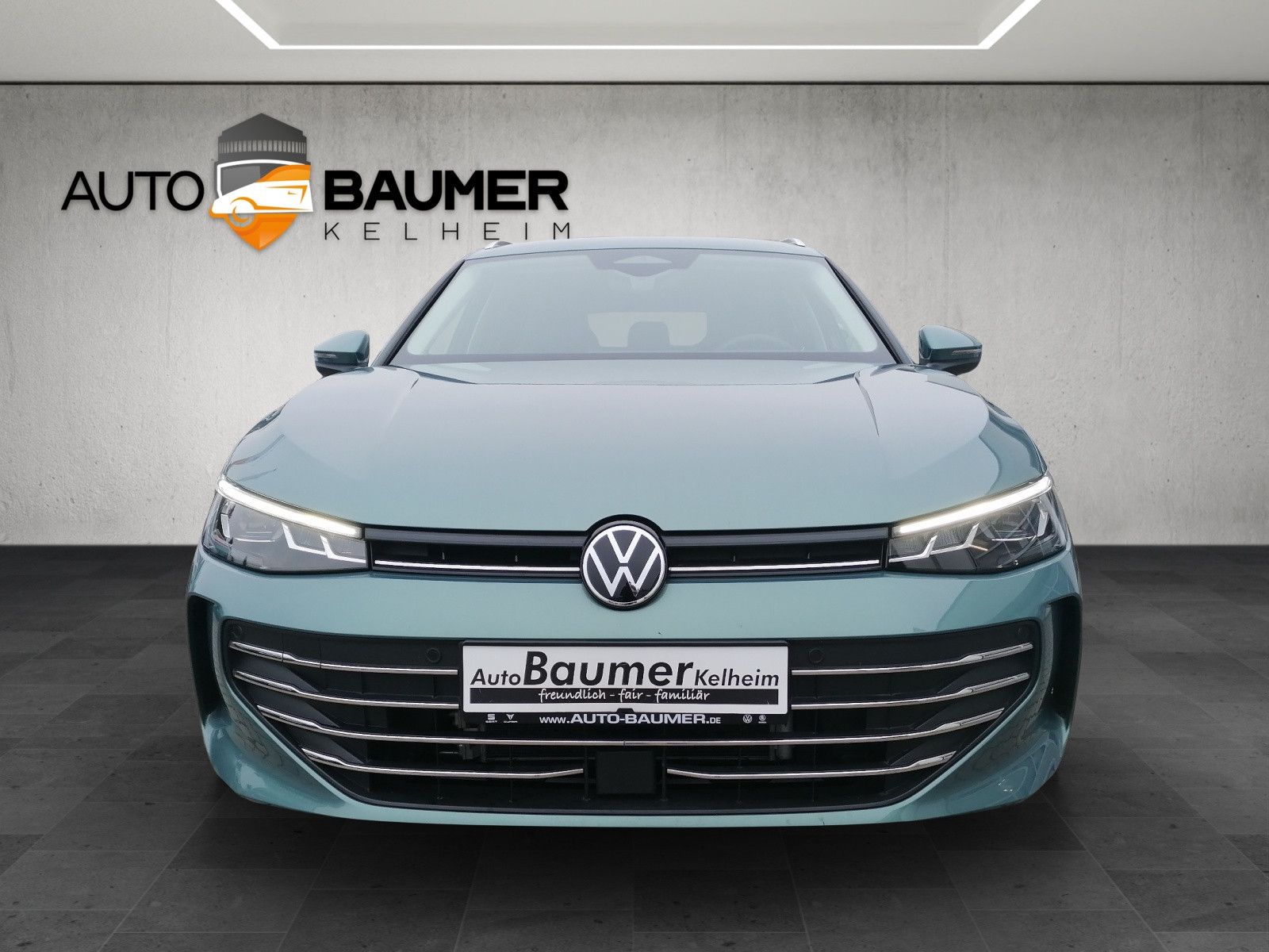 Fahrzeugabbildung Volkswagen Passat Variant 1.5 eTSI DSG AHK elHK ACC