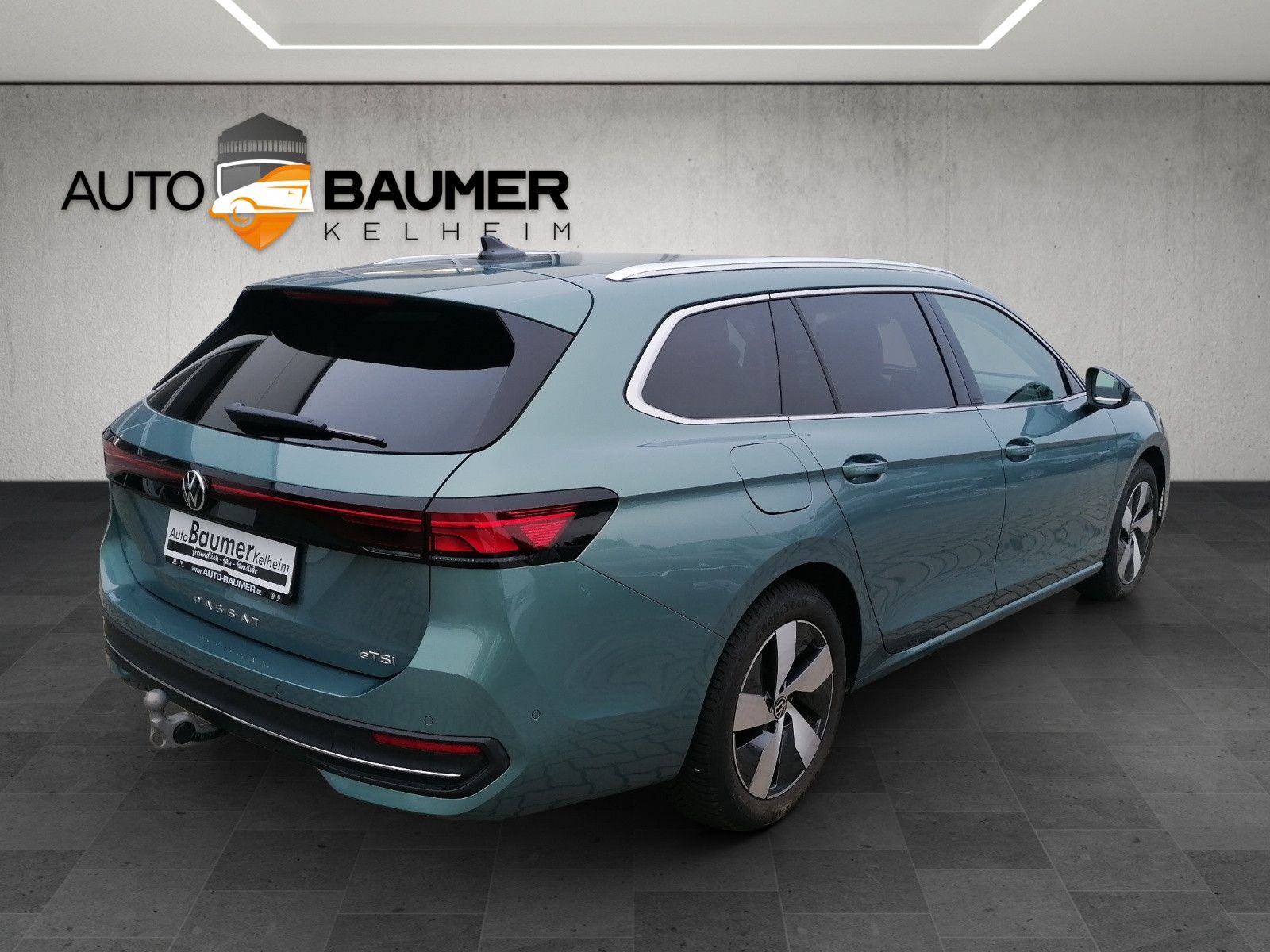 Fahrzeugabbildung Volkswagen Passat Variant 1.5 eTSI DSG AHK elHK ACC