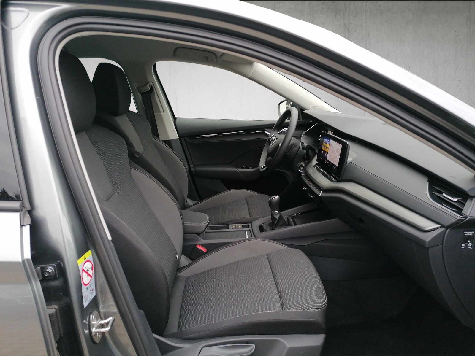 Fahrzeugabbildung SKODA Octavia Combi 1.5 TSI Columbus Kam VC SHZ vo+hi