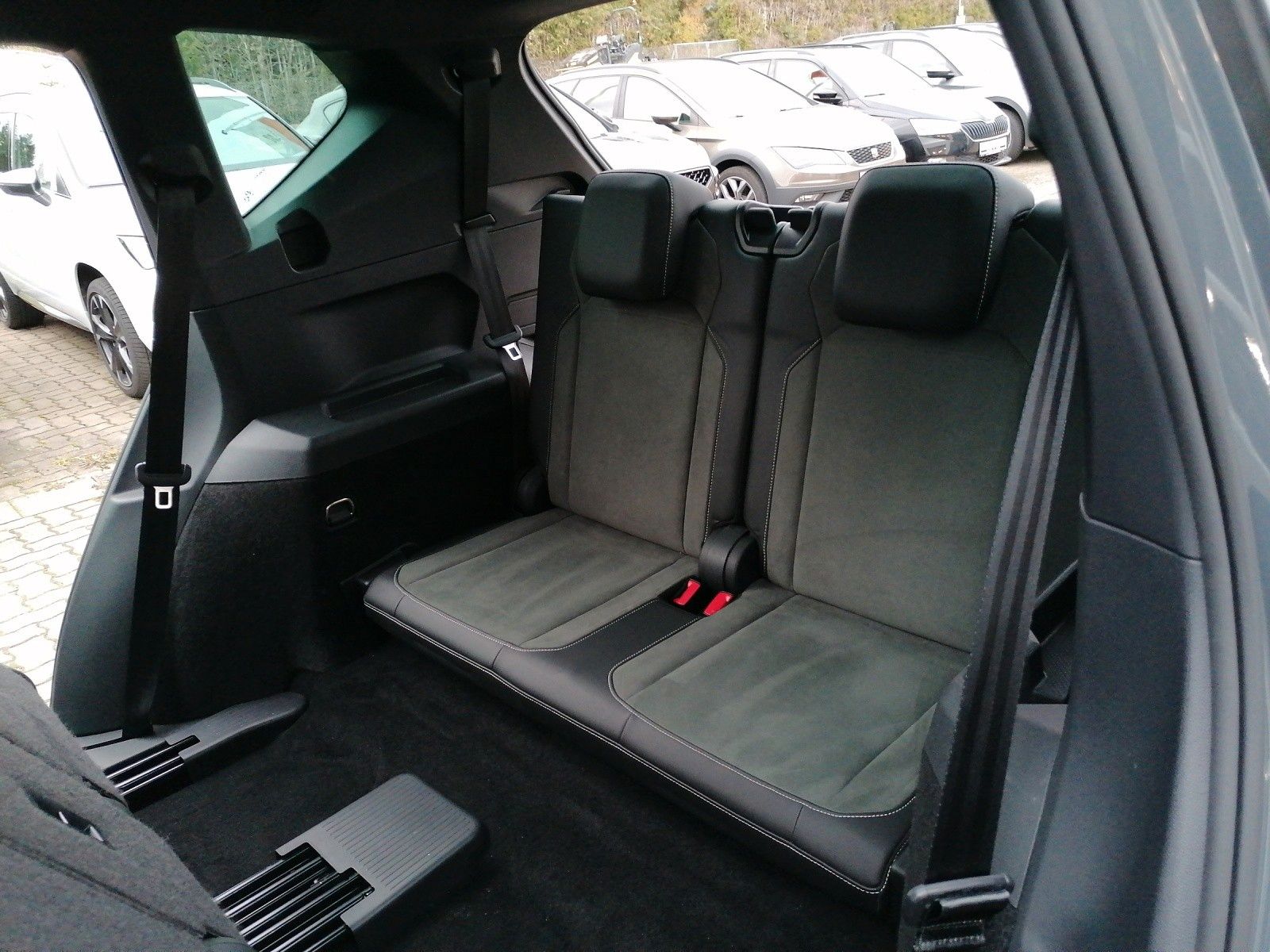Fahrzeugabbildung SEAT Tarraco 2.0 TDI Xperience DSG AHK 7SITZER ACC
