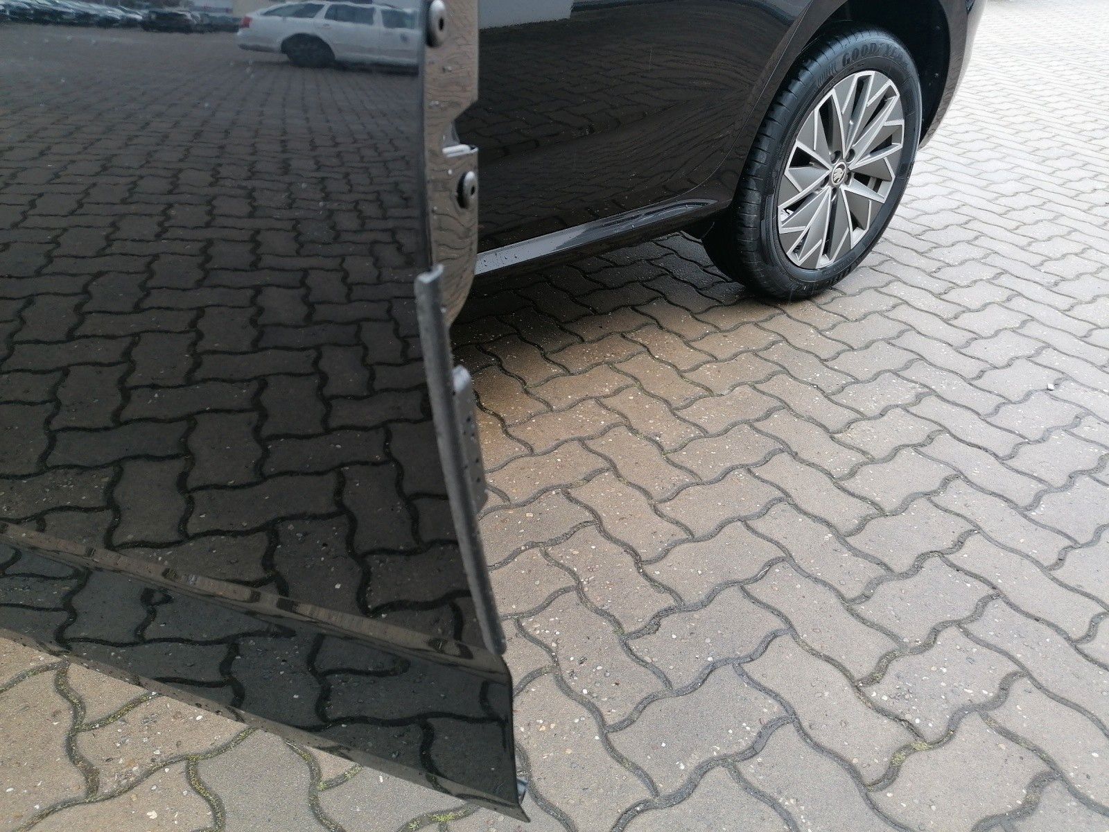 Fahrzeugabbildung SKODA Kamiq 1.0 TSI Clever bhz FS elHK Gar26