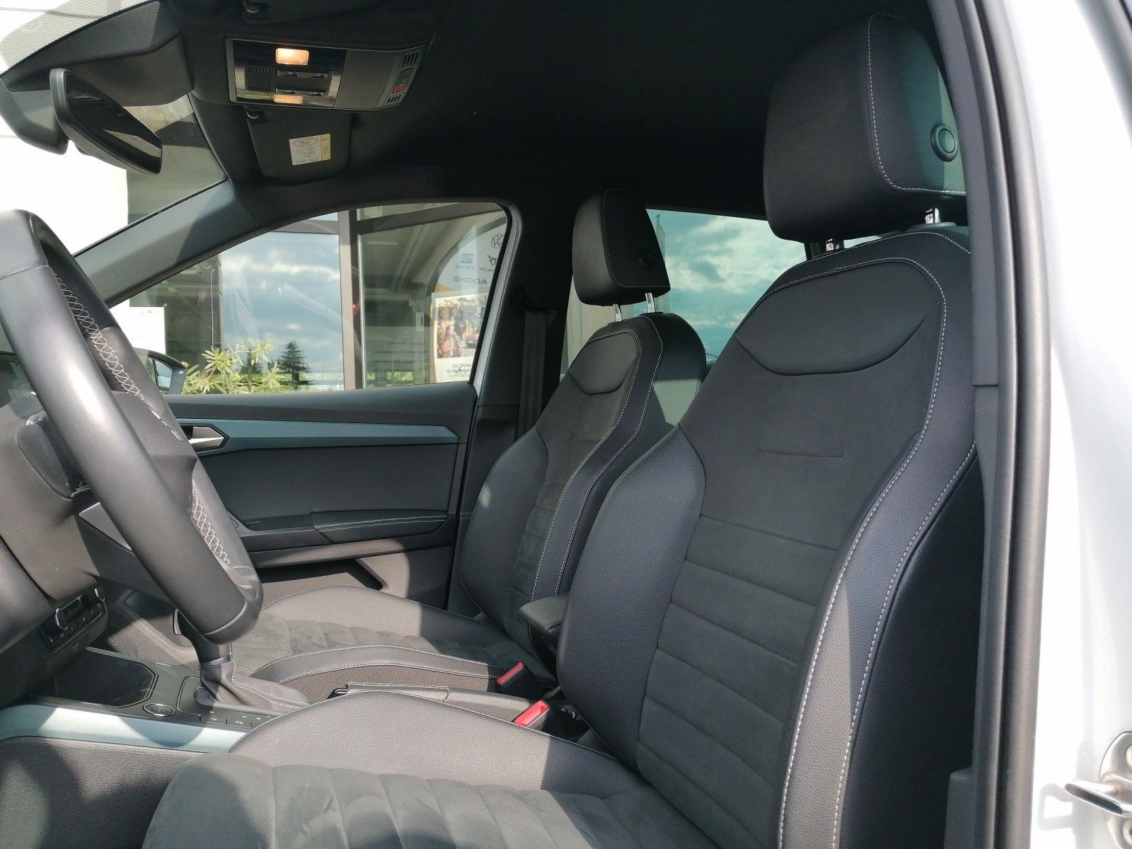 Fahrzeugabbildung SEAT Arona 1.0 TSI Xperience DSG FAP XL 18" VC ALCANT