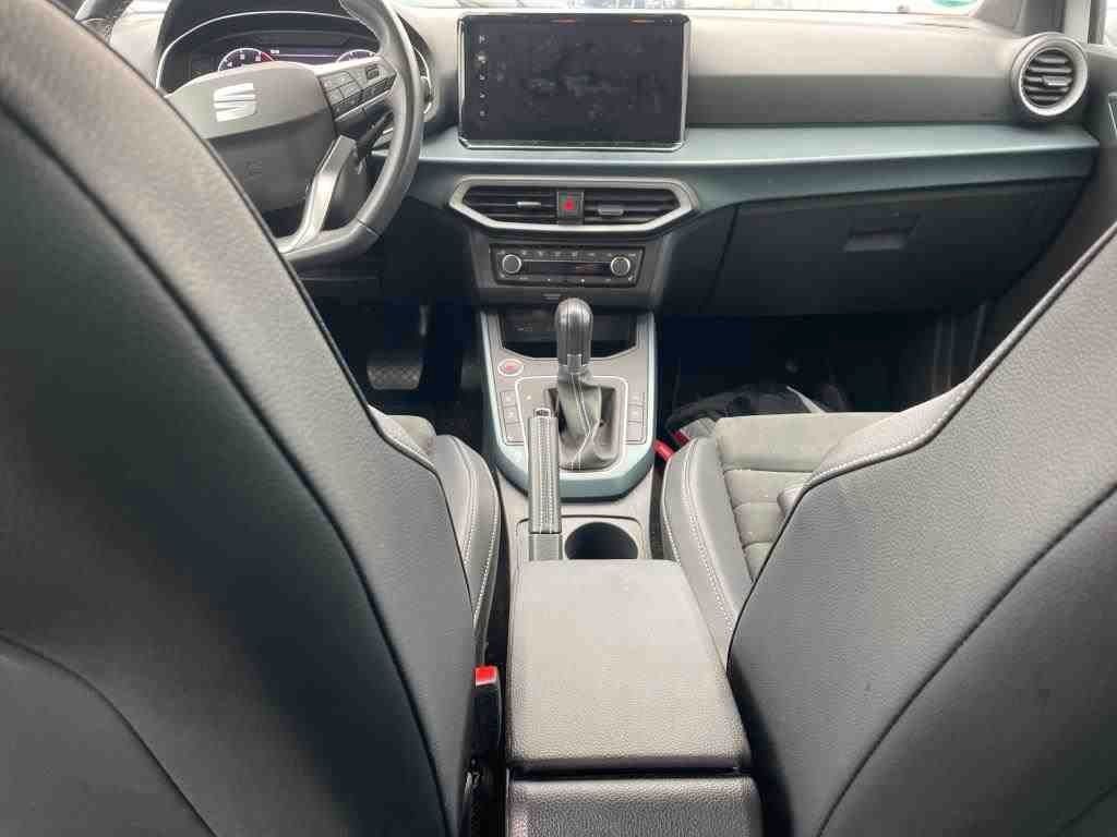 Fahrzeugabbildung SEAT Arona 1.0 TSI Xperience DSG FAP XL 18" VC ALCANT