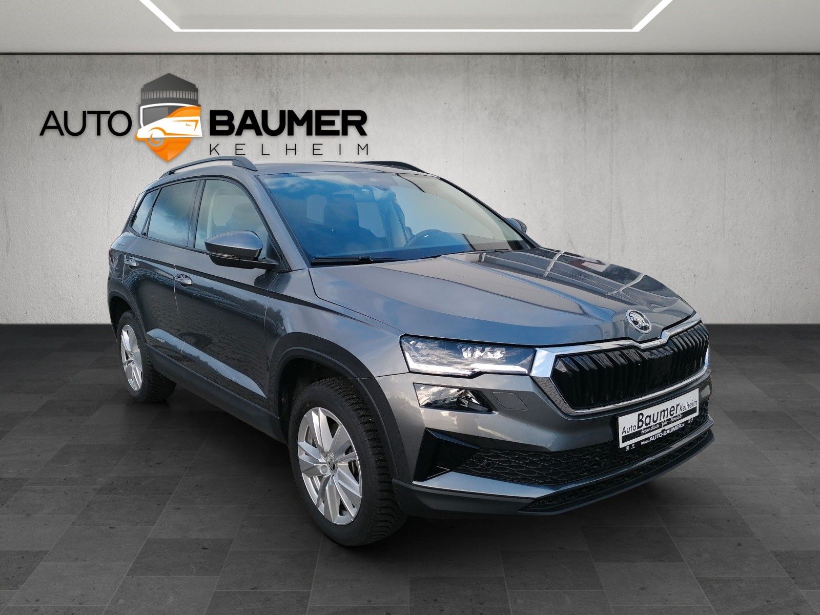 Fahrzeugabbildung SKODA Karoq 1.5 TSI Selection DSG AHK elHK MATRIX