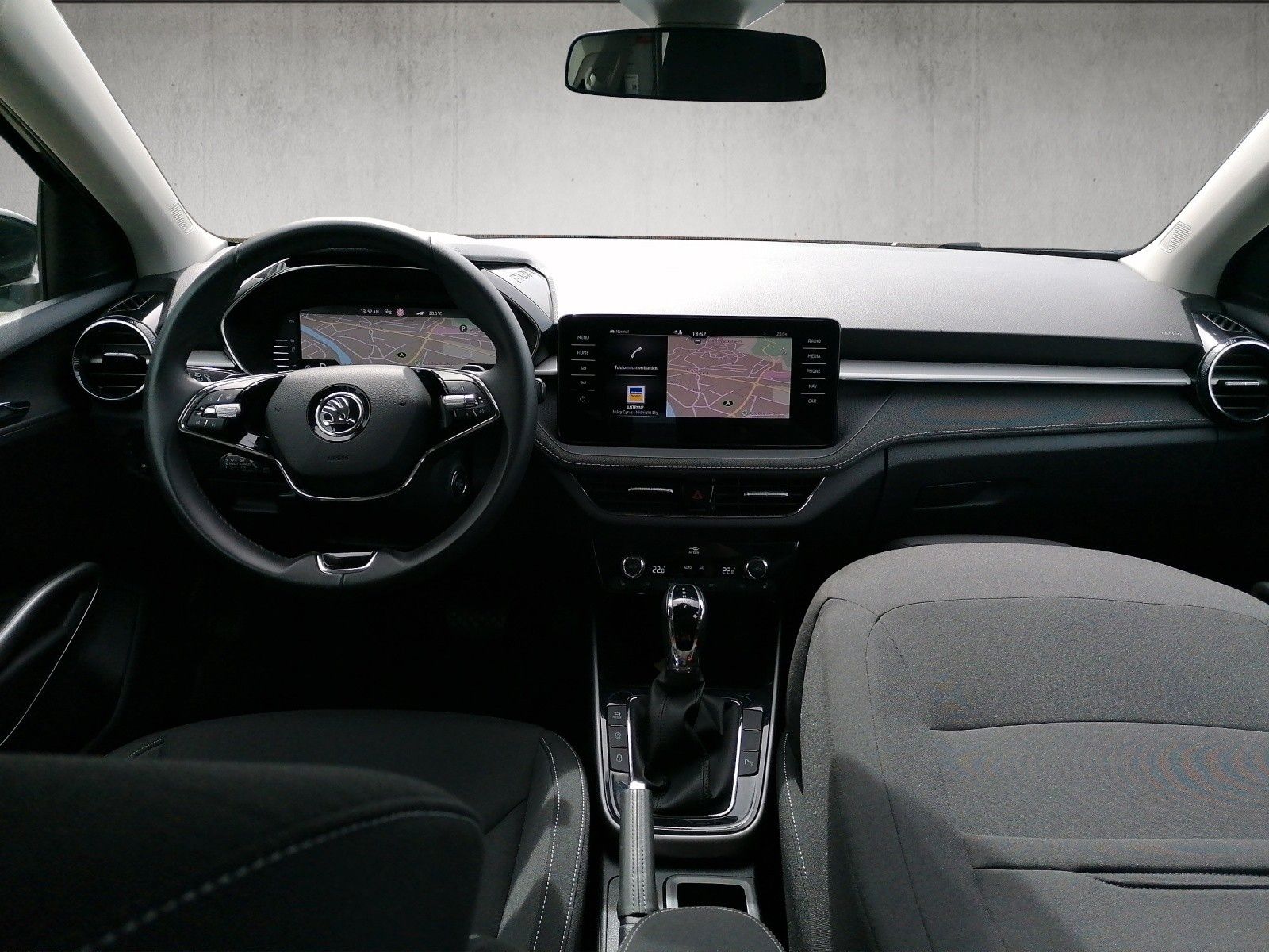 Fahrzeugabbildung SKODA Fabia 1.0 TSI DSG Style|ACC|Kamera|E-Call+ v.AHK