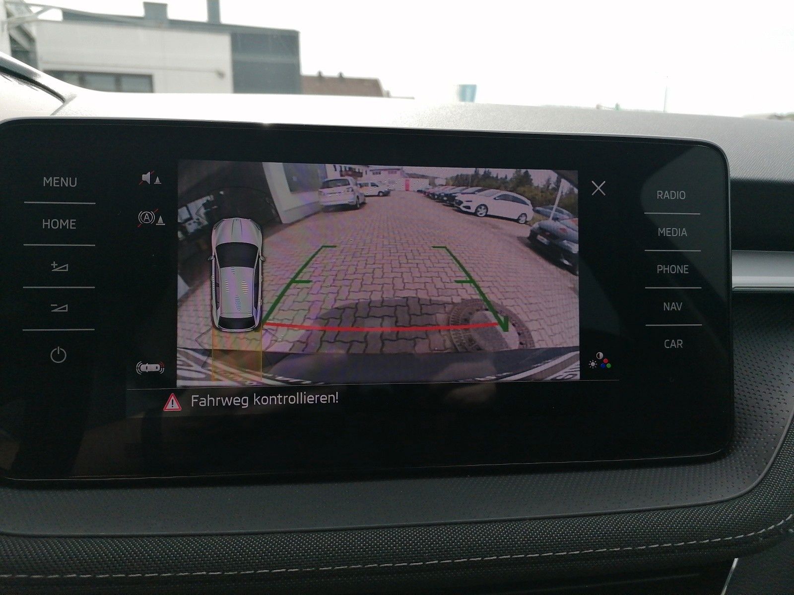 Fahrzeugabbildung SKODA Fabia 1.0 TSI DSG Style|ACC|Kamera|E-Call+ v.AHK