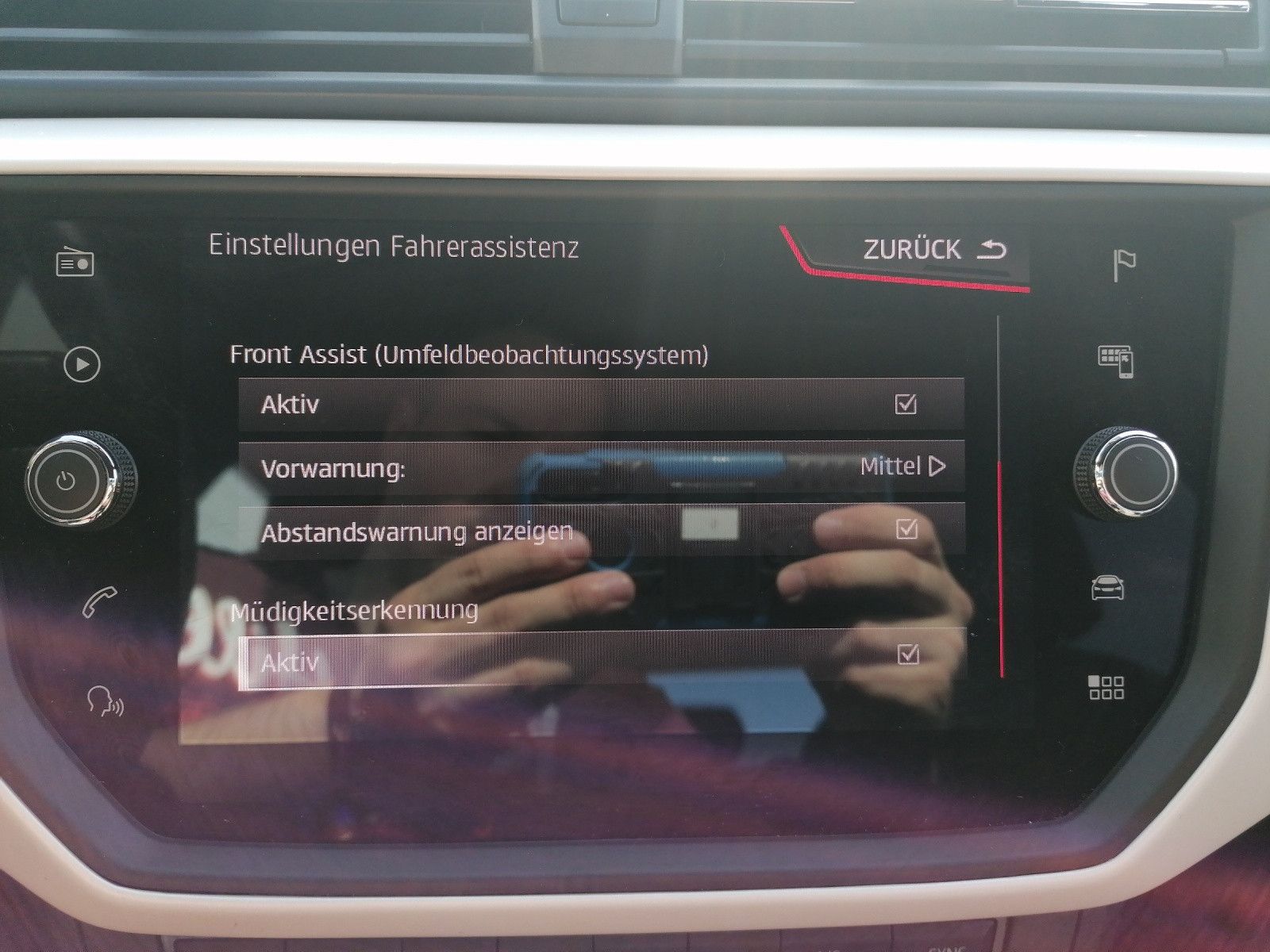 Fahrzeugabbildung SEAT Arona 1.0 TSI Xcellence DSG NAVI ACC DAB SHZ