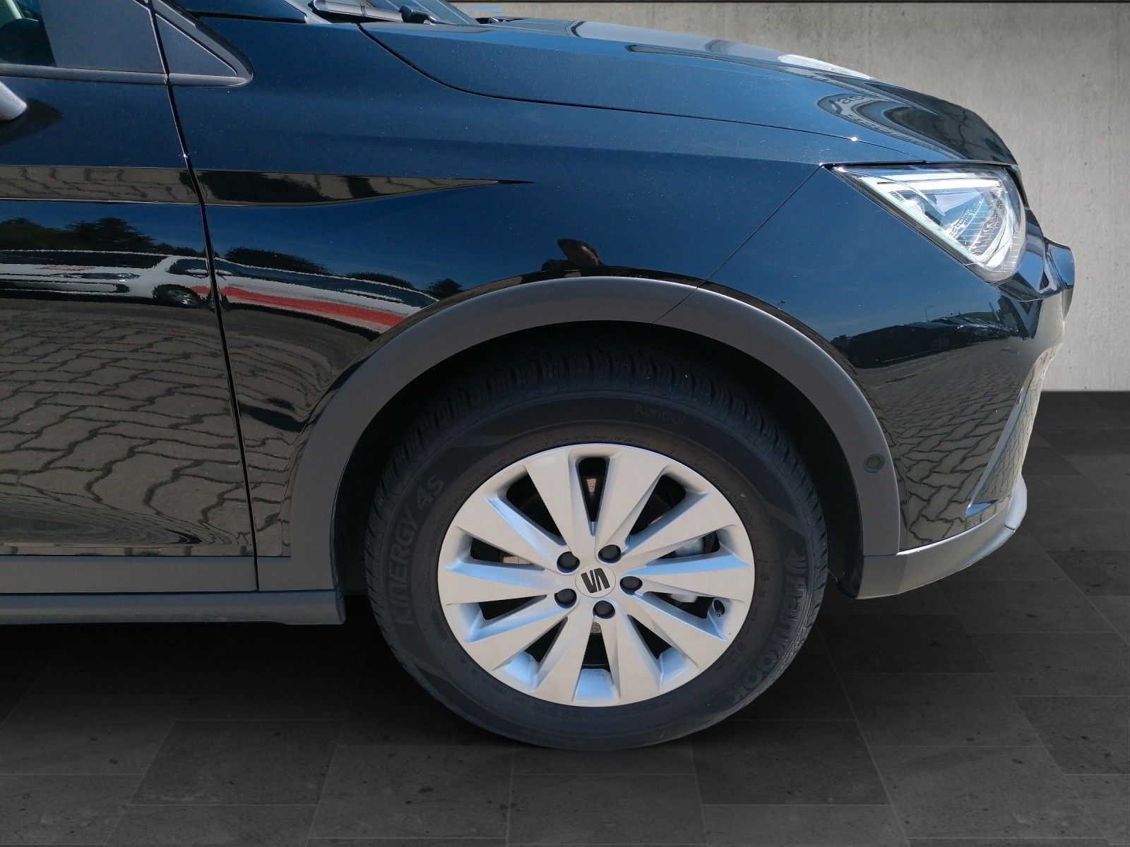 Fahrzeugabbildung SEAT Arona 1.0 TSI Style DSG GJR ACC KESSY