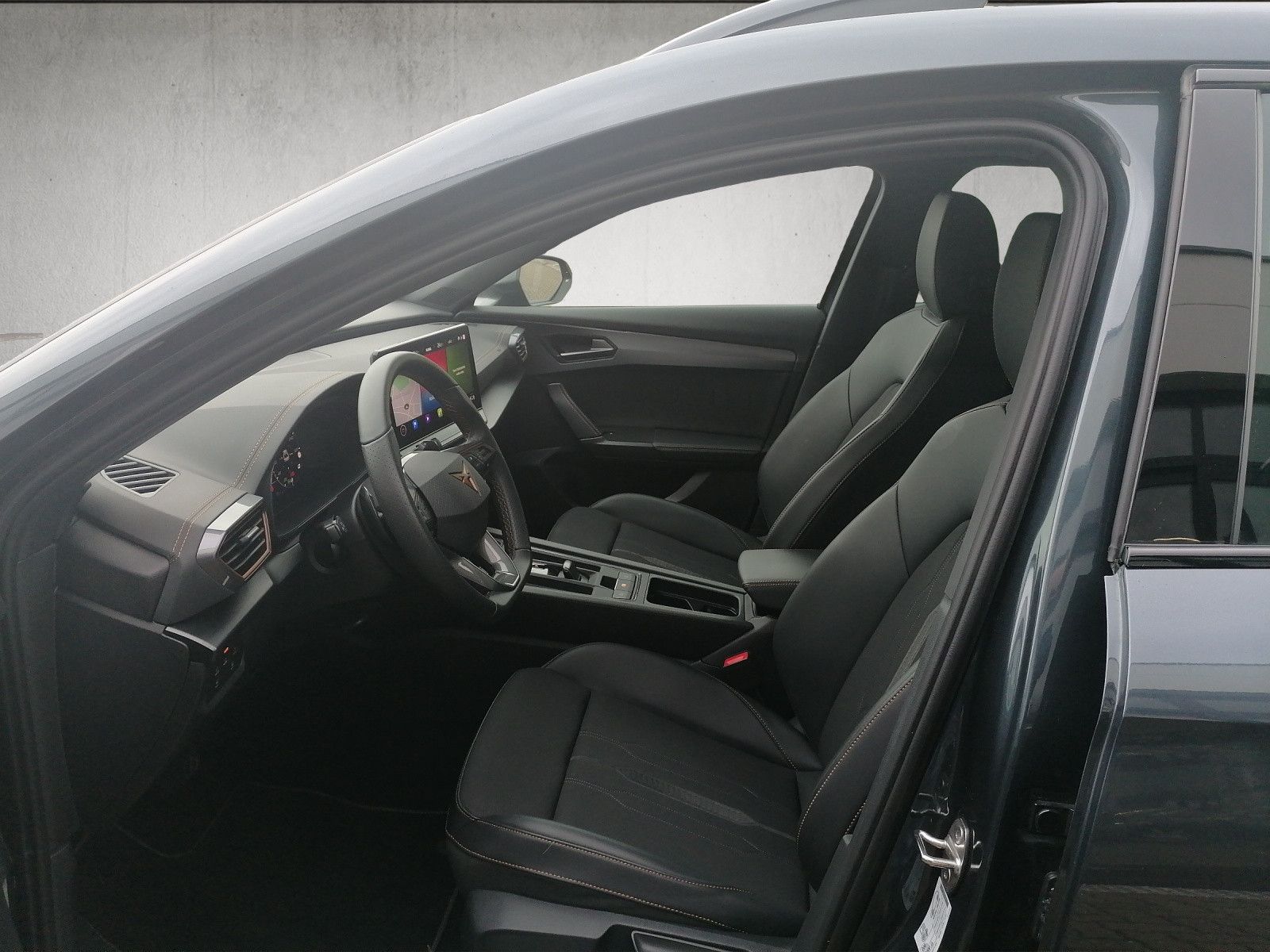 Fahrzeugabbildung CUPRA Formentor 1.5 TSI DSG XL GJR elHK 5JGar.