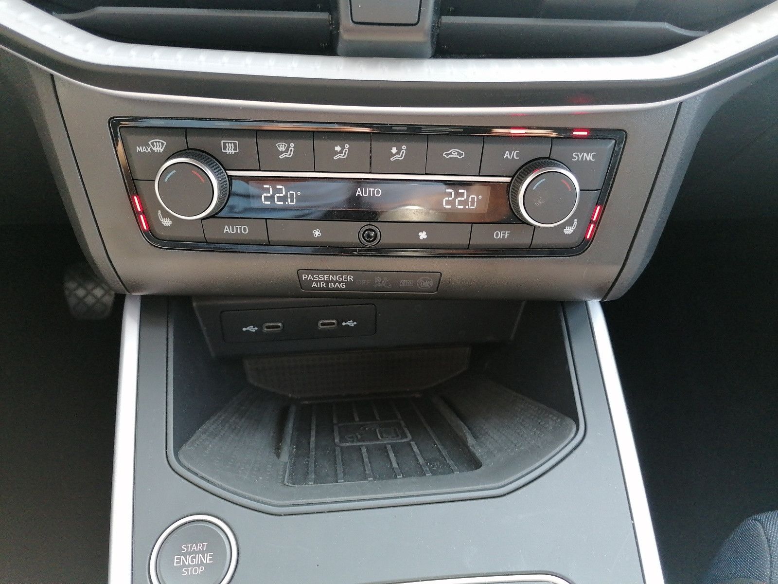 Fahrzeugabbildung SEAT Arona 1.0 FR GJR FAP XL KAM KESSY NAVI LED