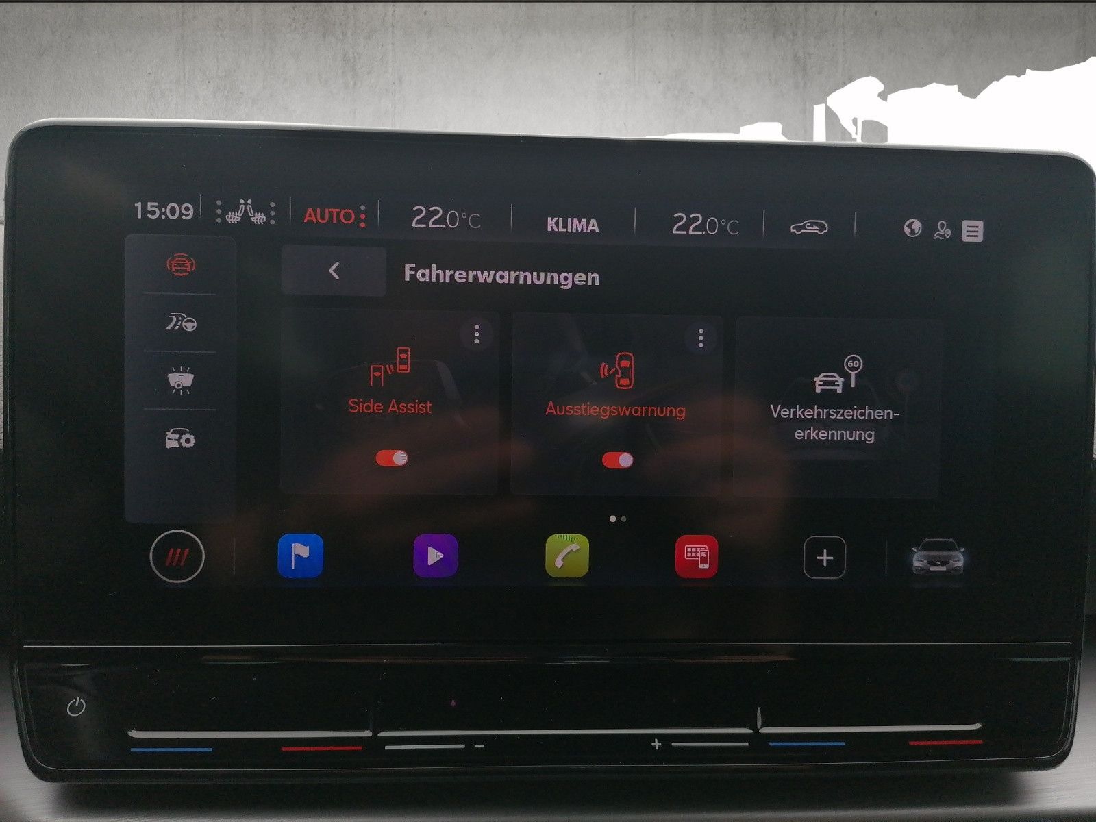 Fahrzeugabbildung SEAT Leon Sportstourer 1.5 TSI FR DSG FAP XL