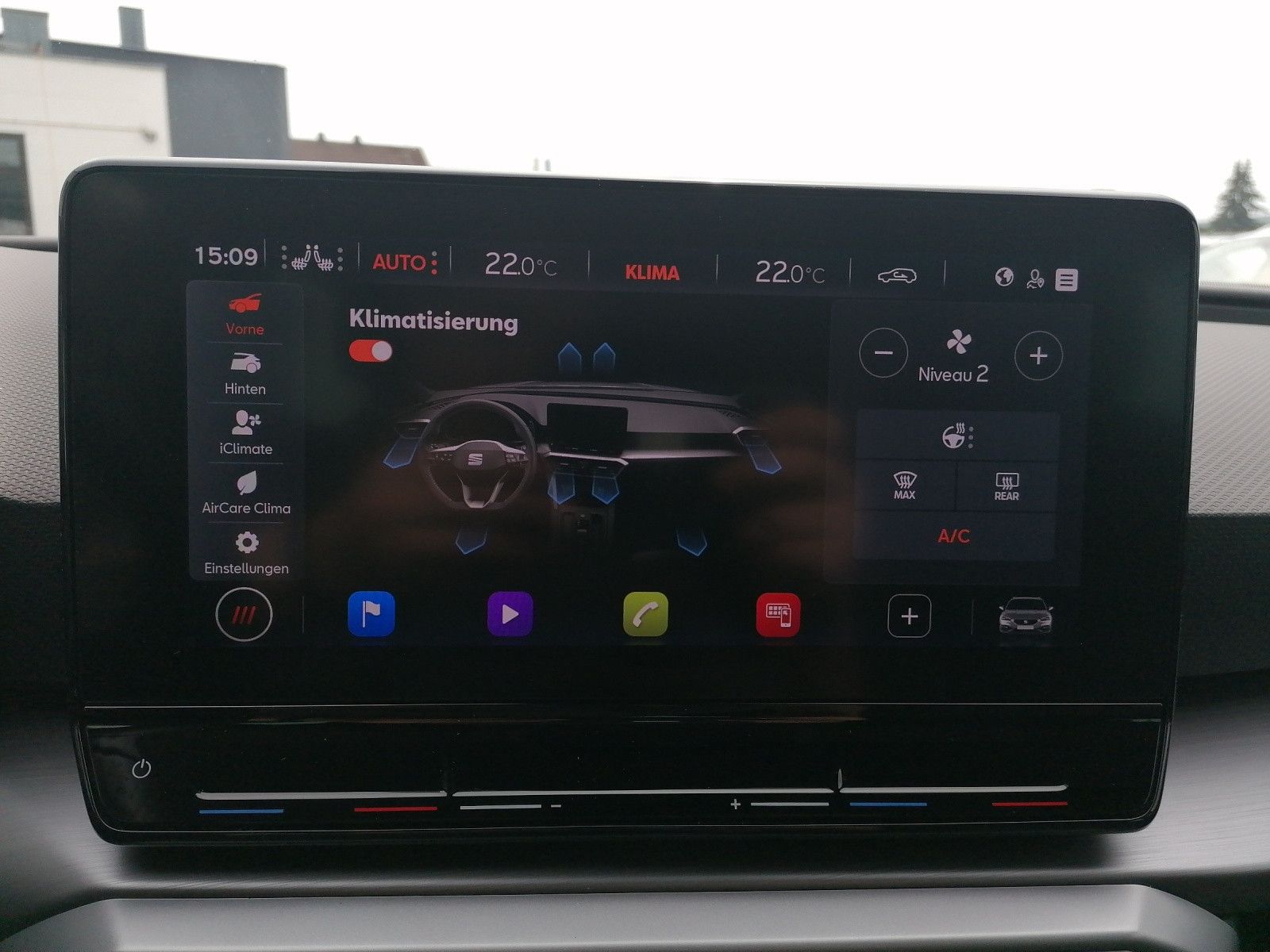 Fahrzeugabbildung SEAT Leon Sportstourer 1.5 TSI FR DSG FAP XL