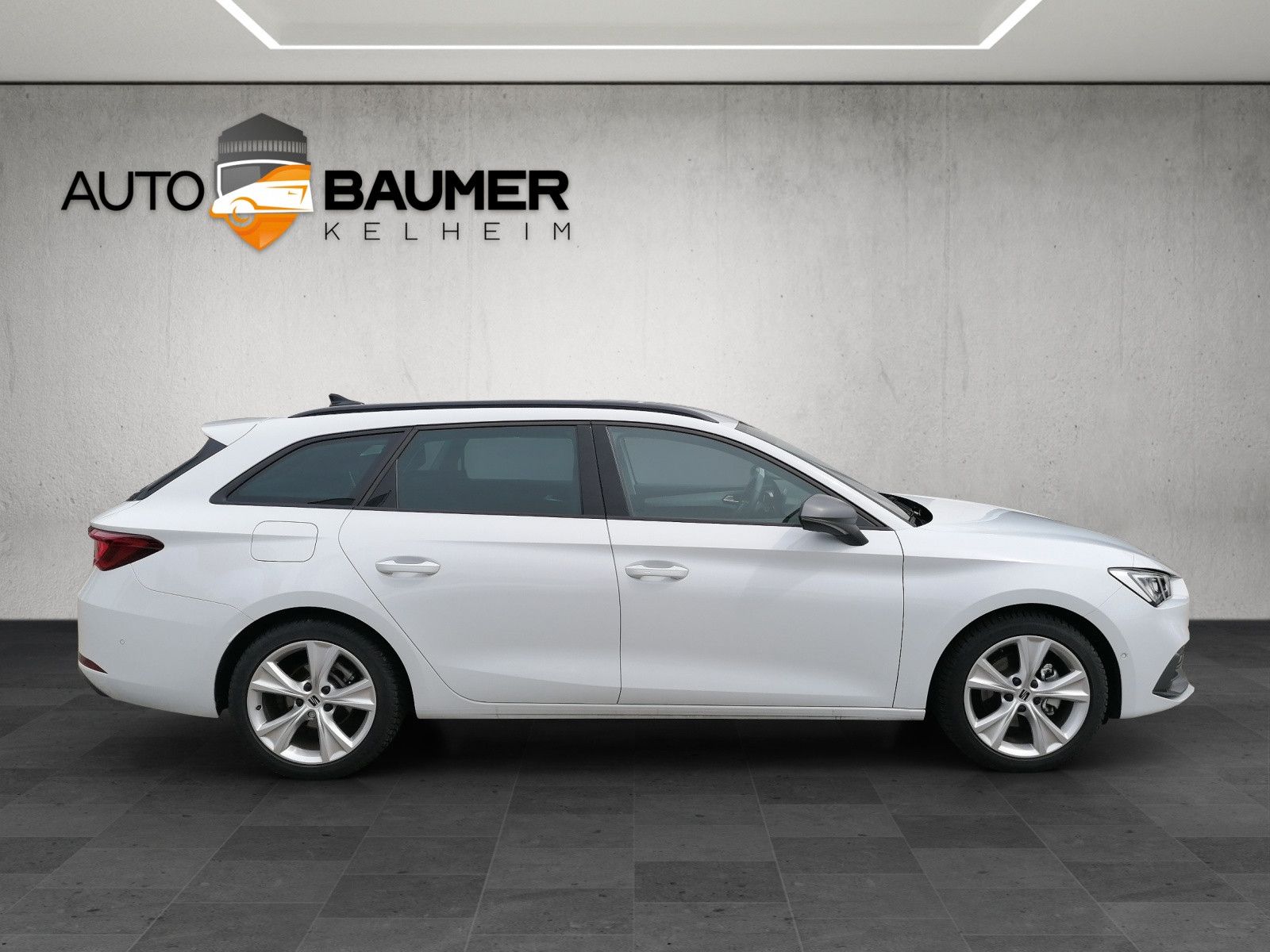 Fahrzeugabbildung SEAT Leon Sportstourer 1.5 TSI FR DSG FAP XL