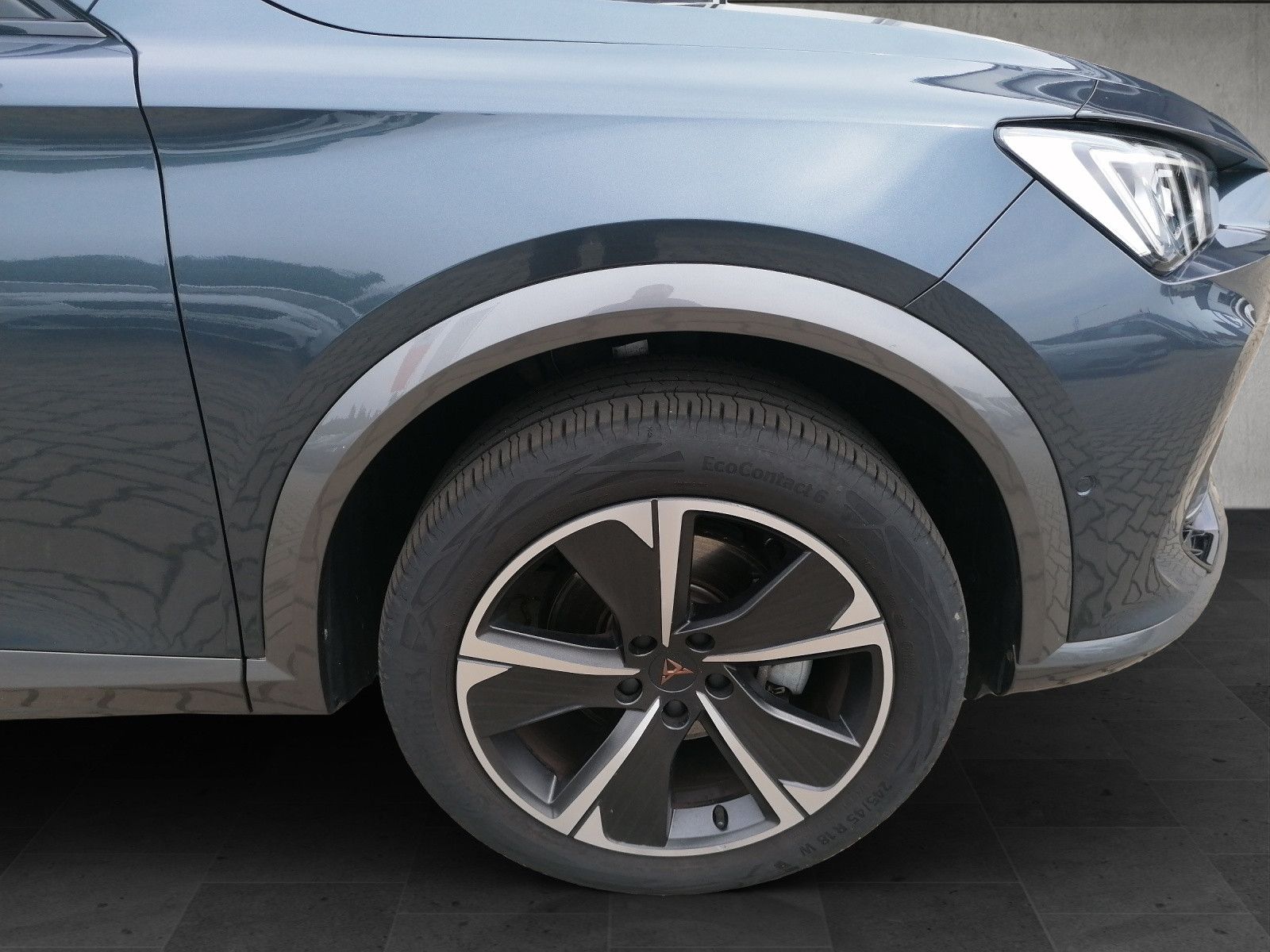Fahrzeugabbildung CUPRA Formentor 1.5 TSI DSG FAP XL el.HK 360G