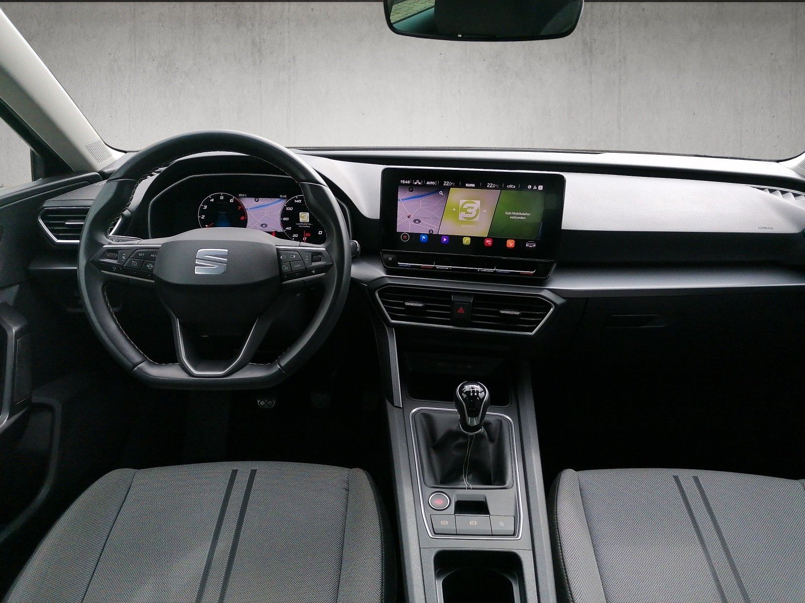 Fahrzeugabbildung SEAT Leon 1.5 TSI Style NAVI PDC KAM GAR 7/25