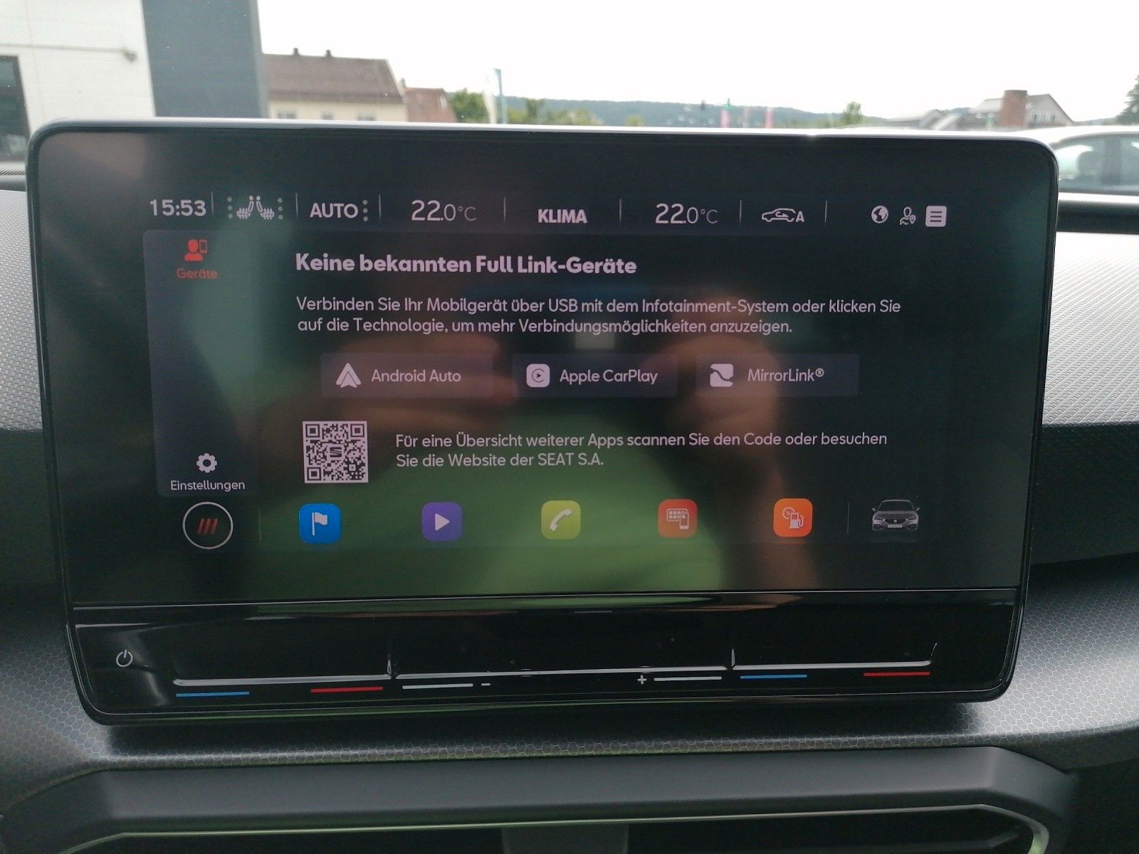 Fahrzeugabbildung SEAT Leon 1.5 TSI Style NAVI PDC KAM GAR 7/25