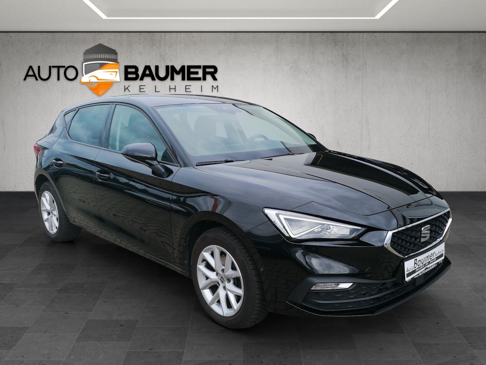 Fahrzeugabbildung SEAT Leon 1.5 TSI Style NAVI PDC KAM GAR 7/25