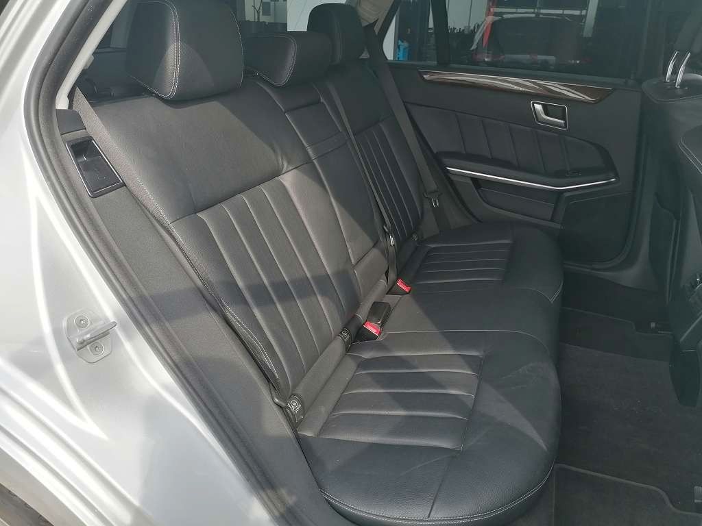 Fahrzeugabbildung Mercedes-Benz E 300 E -Klasse T-Modell E 300 BlueTec