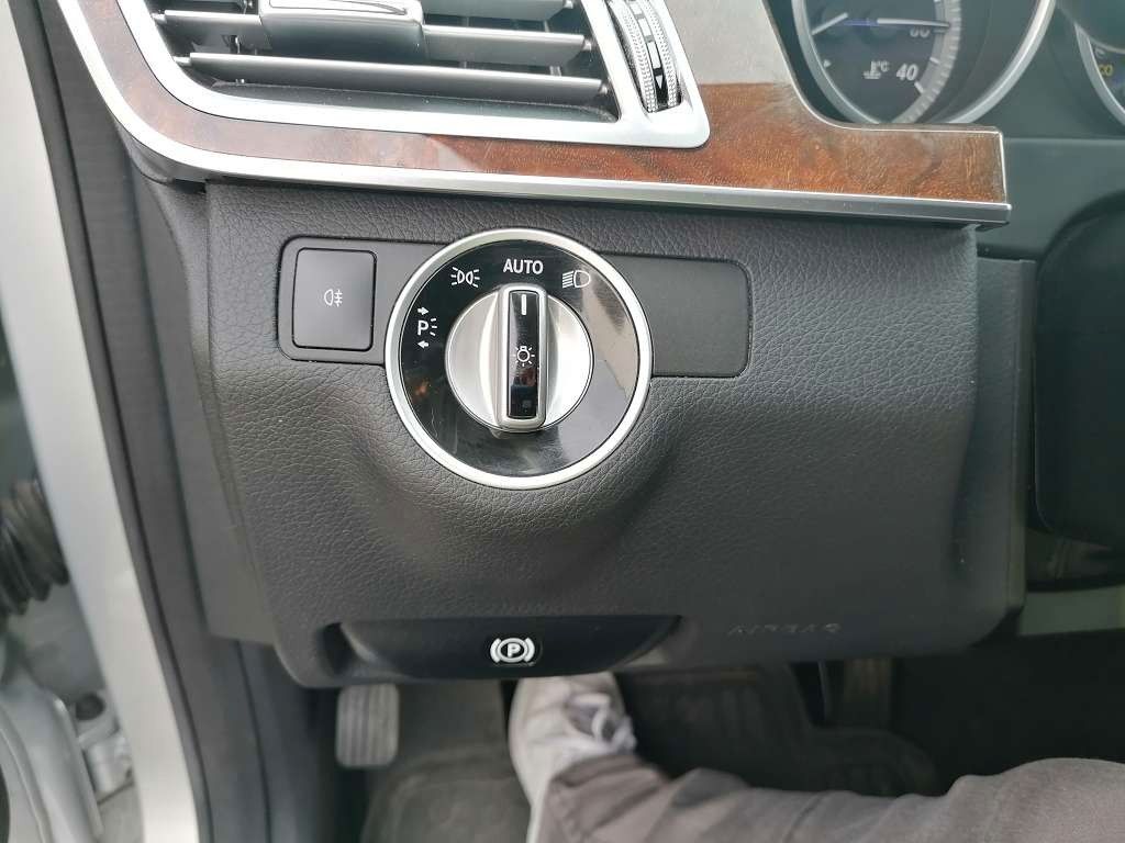 Fahrzeugabbildung Mercedes-Benz E 300 E -Klasse T-Modell E 300 BlueTec