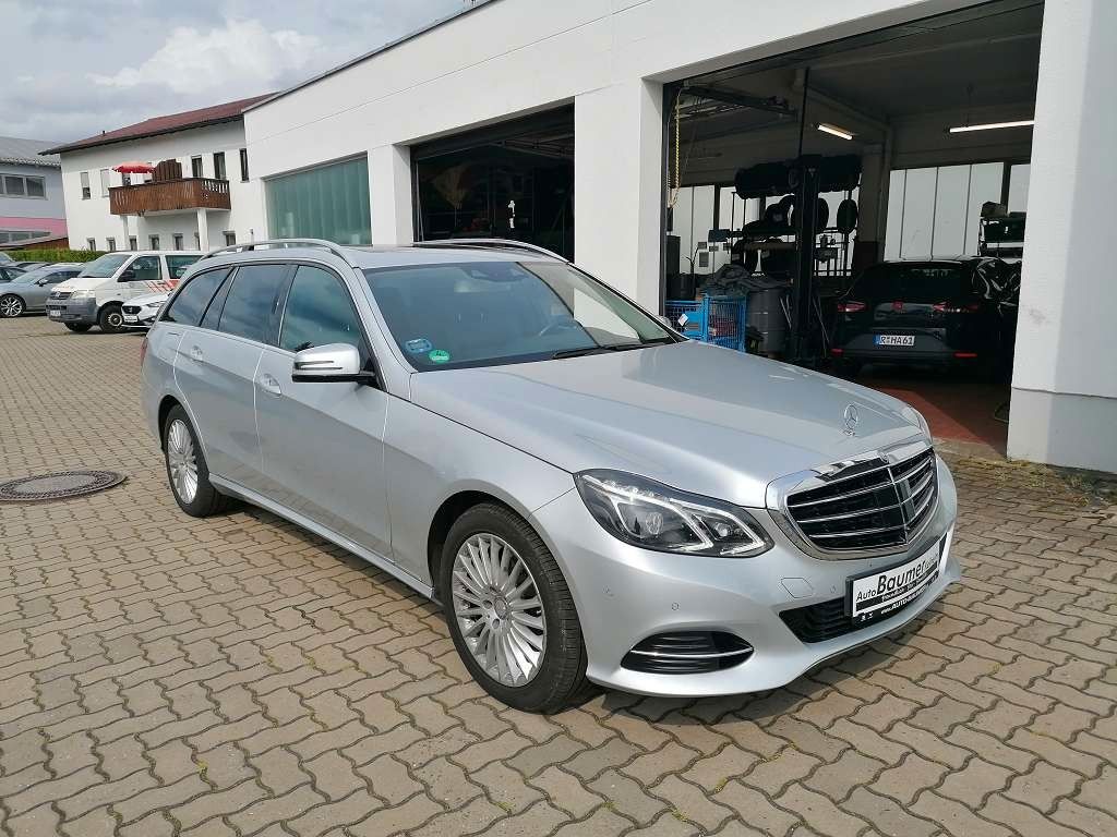 Fahrzeugabbildung Mercedes-Benz E 300 E -Klasse T-Modell E 300 BlueTec