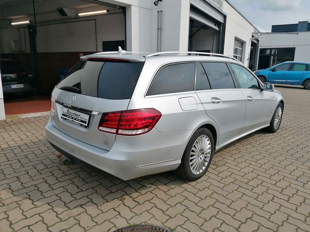 Fahrzeugabbildung Mercedes-Benz E 300 E -Klasse T-Modell E 300 BlueTec