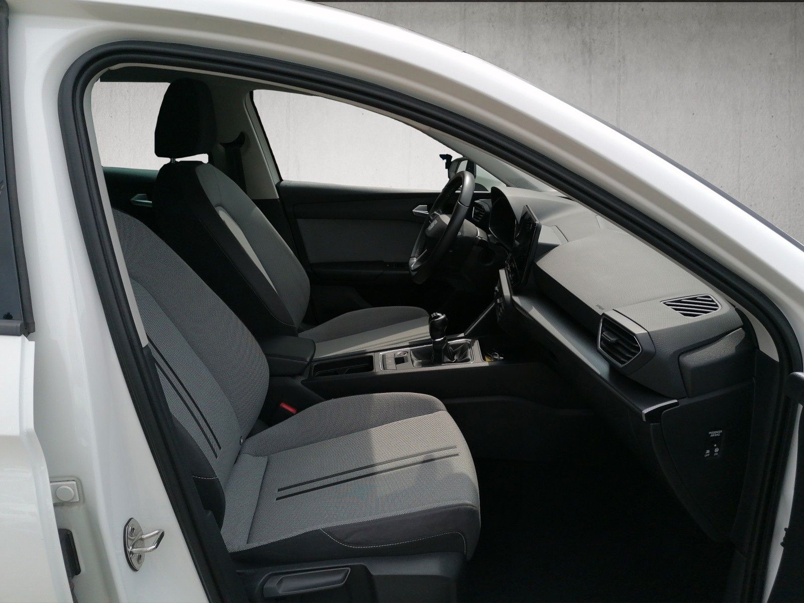 Fahrzeugabbildung SEAT Leon 1.5 TSI Style AHK FAP M KAM