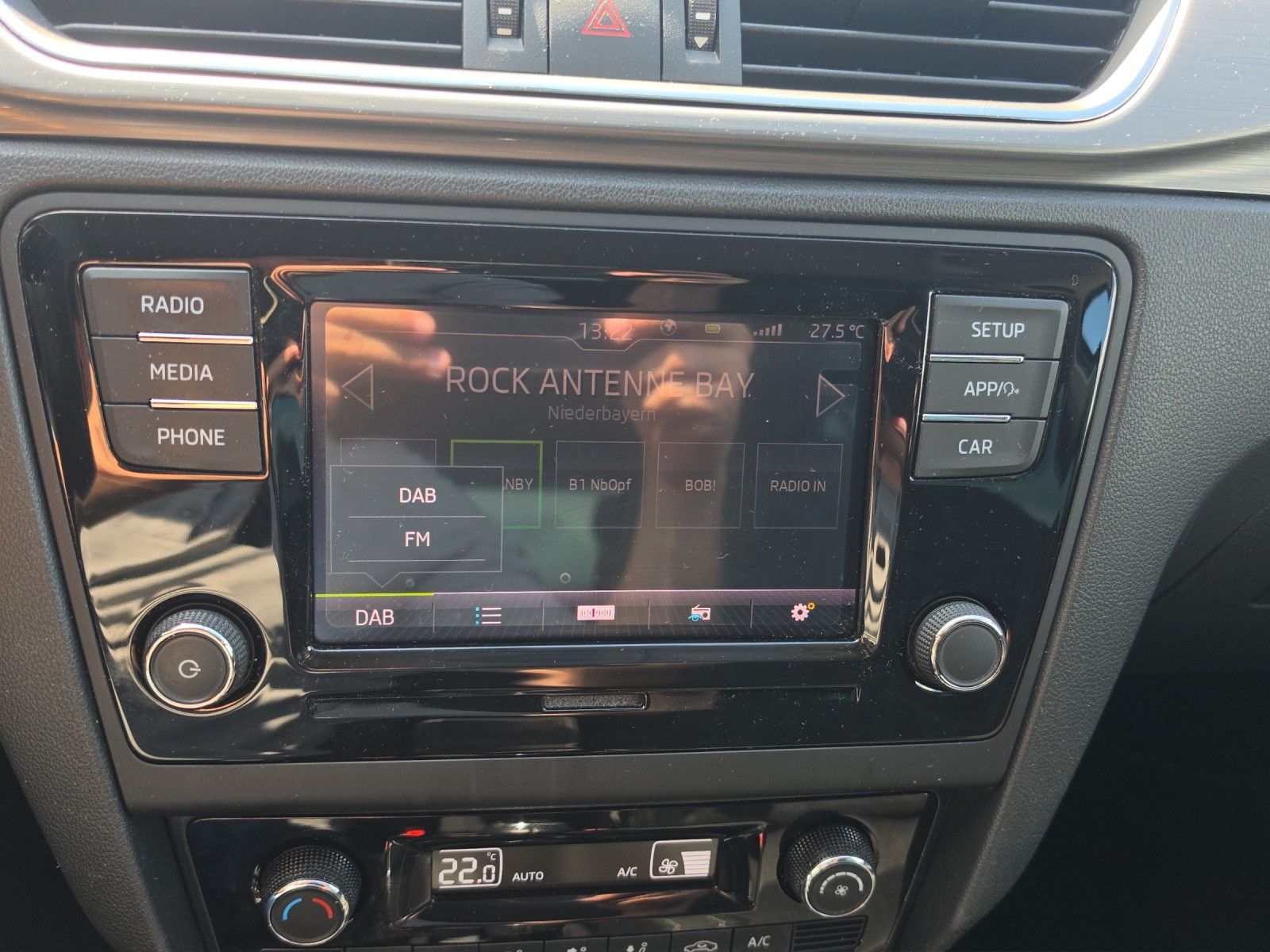 Fahrzeugabbildung SKODA Rapid Spaceback 1.0 TSI Clever PDC SHZ SMART LIN