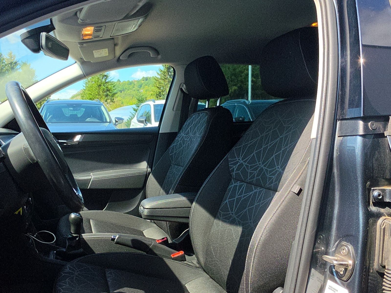 Fahrzeugabbildung SKODA Rapid Spaceback 1.0 TSI Clever PDC SHZ SMART LIN