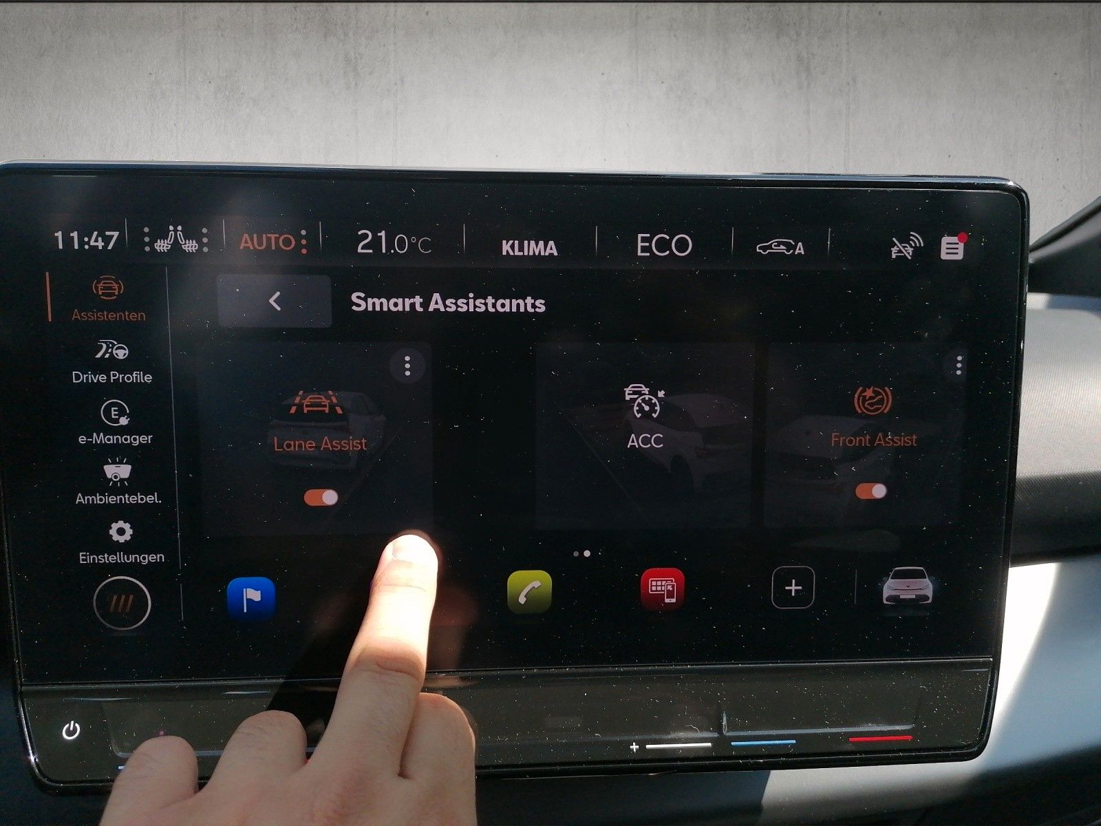 Fahrzeugabbildung CUPRA Born 231 PS 77kWh 19" Pilot M Cargo Below Zero