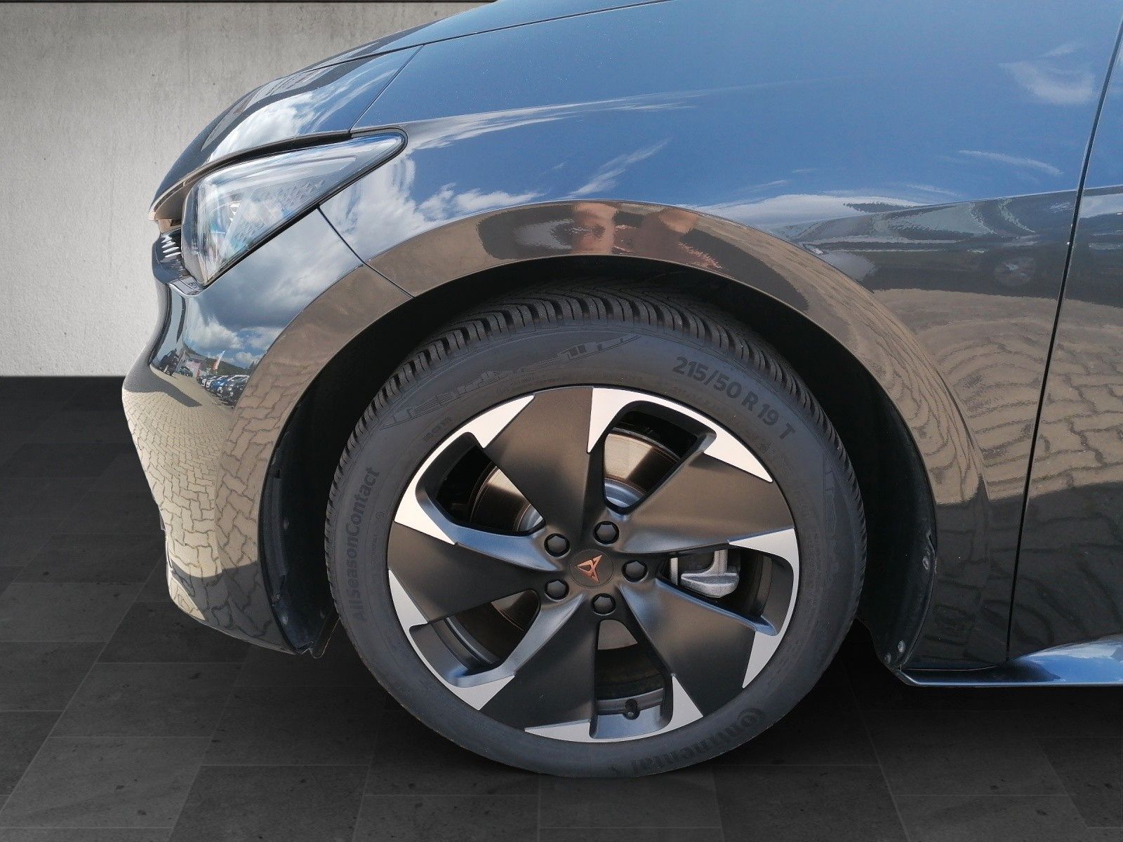 Fahrzeugabbildung CUPRA Born 231 PS 77kWh 19" Pilot M Cargo Below Zero