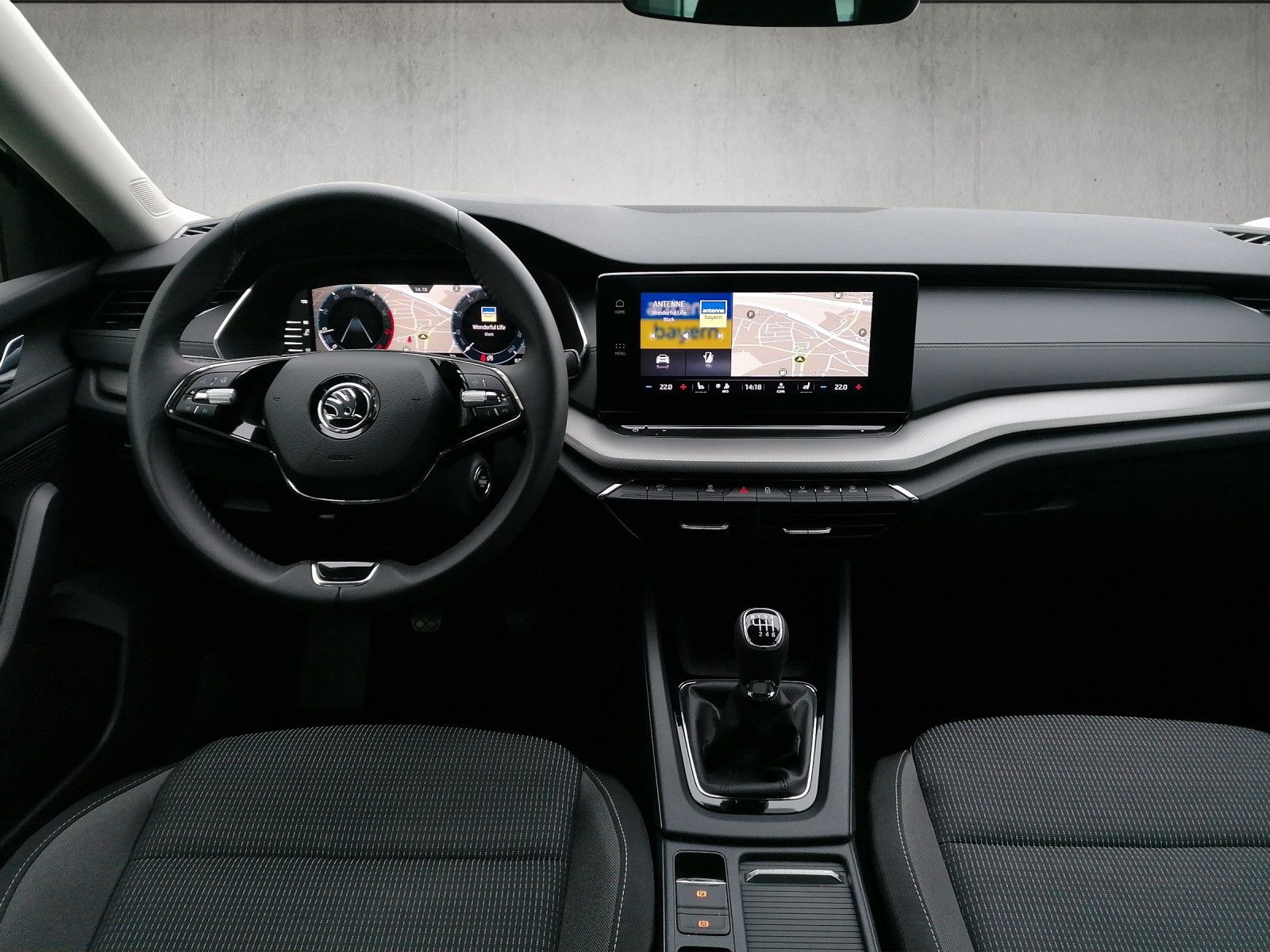 Fahrzeugabbildung SKODA Octavia Combi 1.5 TSI Columbus Kam VC SHZ vo+hi