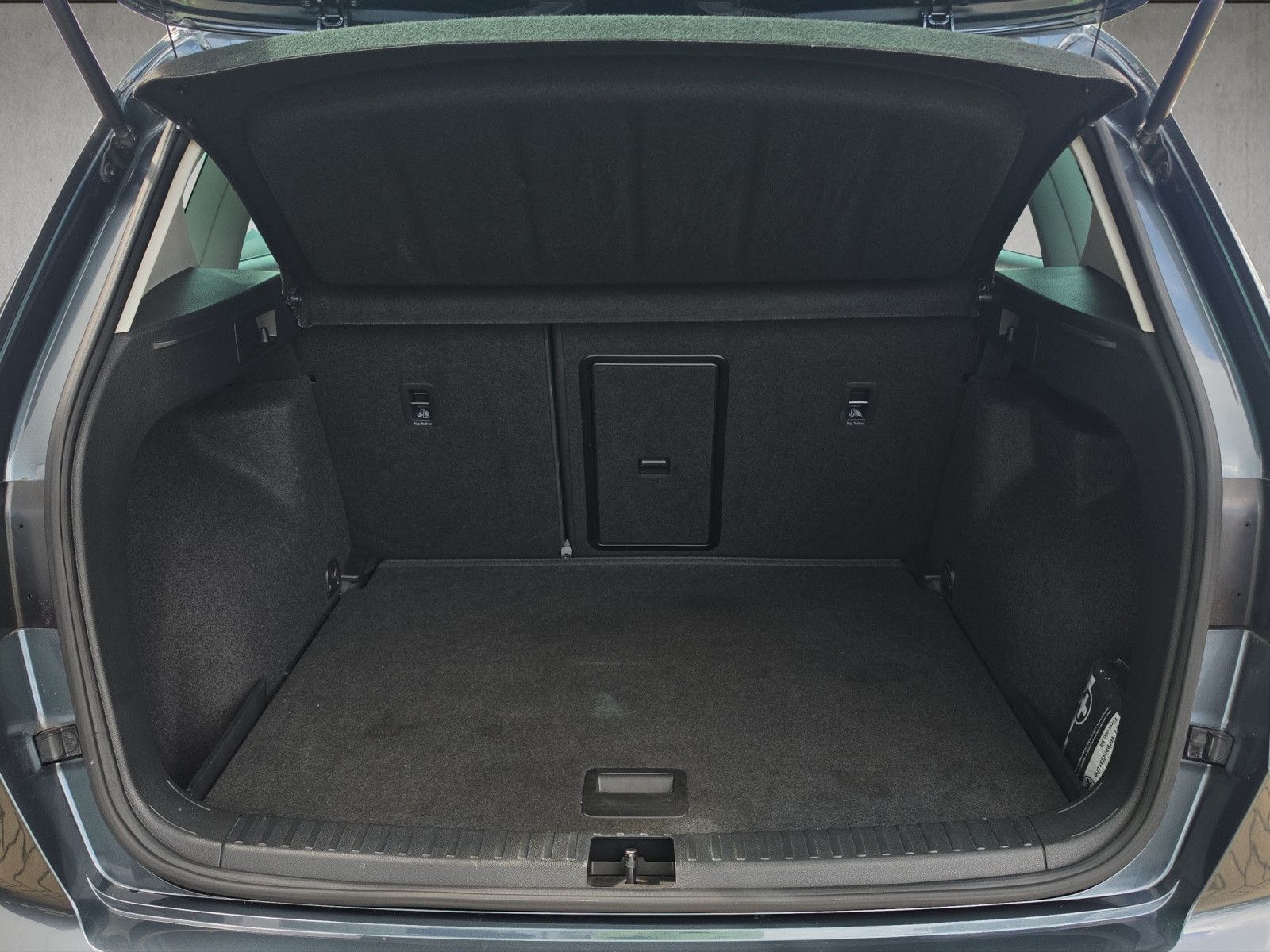 Fahrzeugabbildung SEAT Ateca 1.5 TSI Style AHK VORB. BEATS NAVI PDC