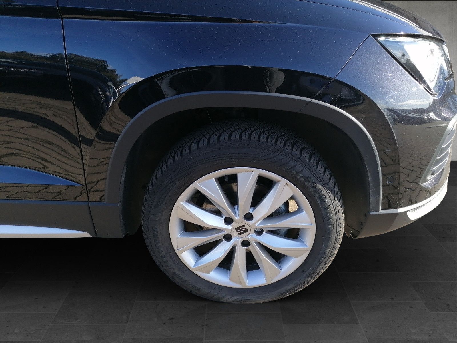 Fahrzeugabbildung SEAT Ateca 1.5 TSI Xperience DSG AHK FAP XL elHK