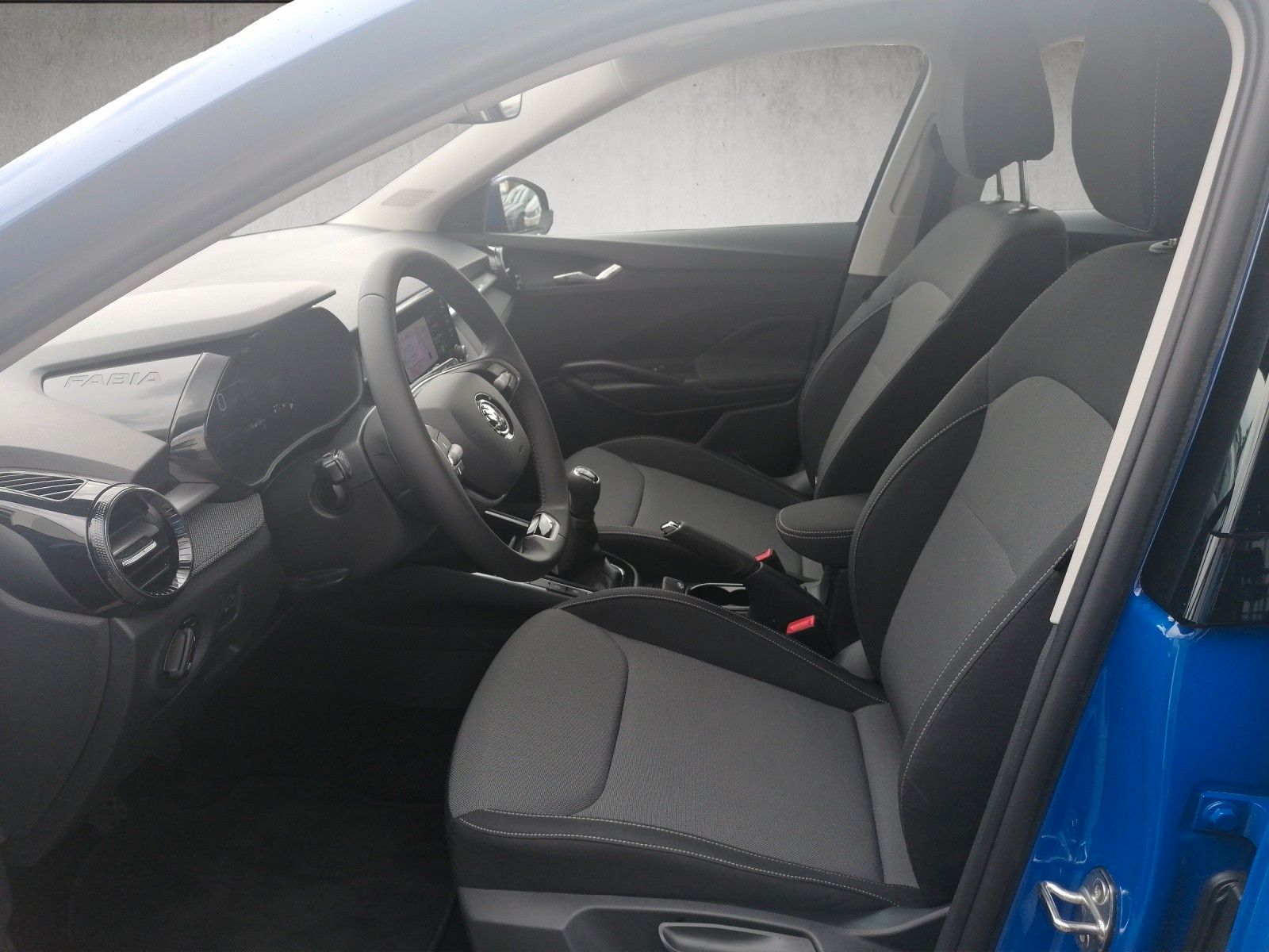 Fahrzeugabbildung SKODA Fabia 1.0 TSI Selection PDC hi Smart Li GRA