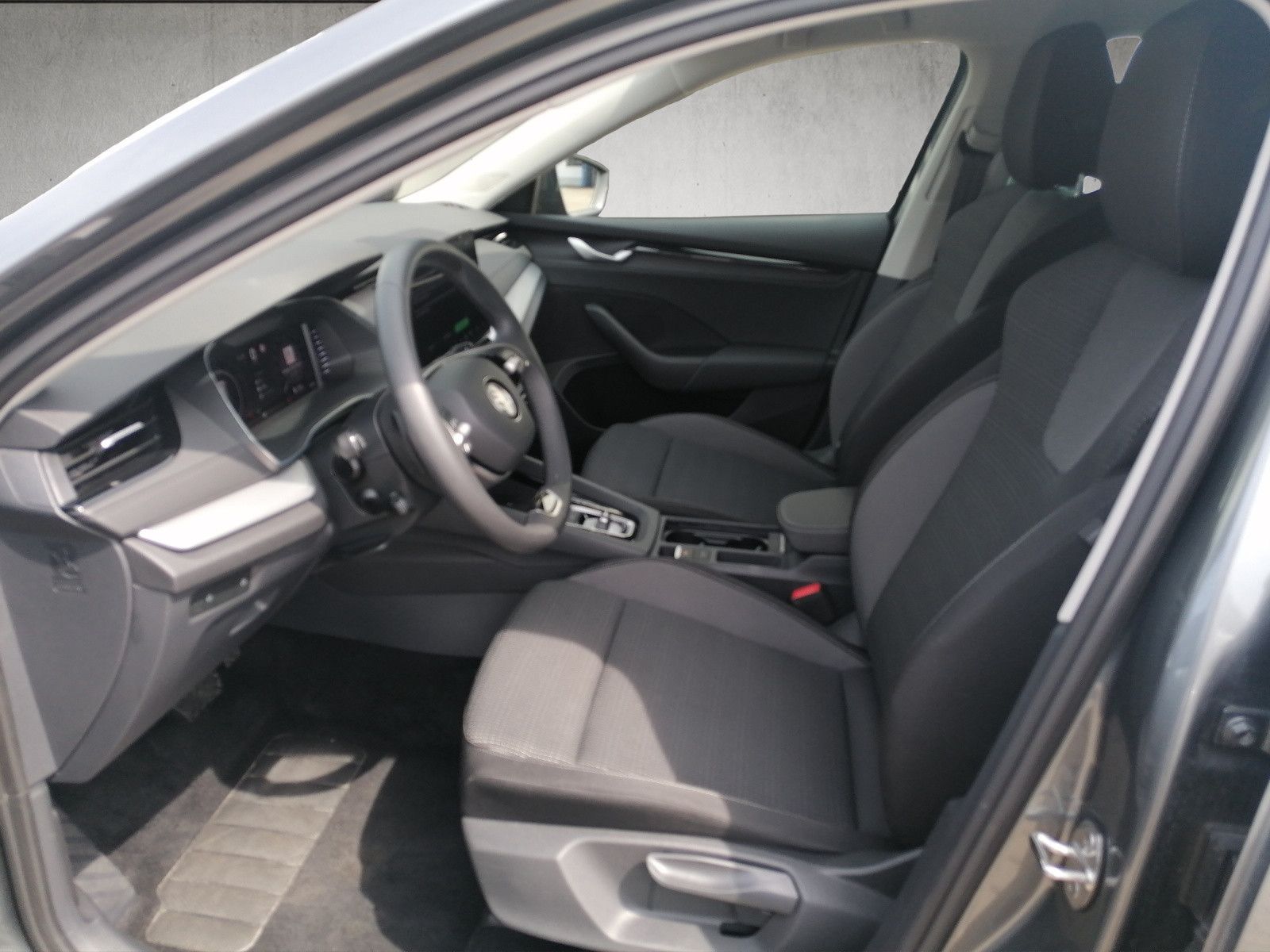 Fahrzeugabbildung SKODA Octavia Combi 1.5 TSI Selection DSG elHK