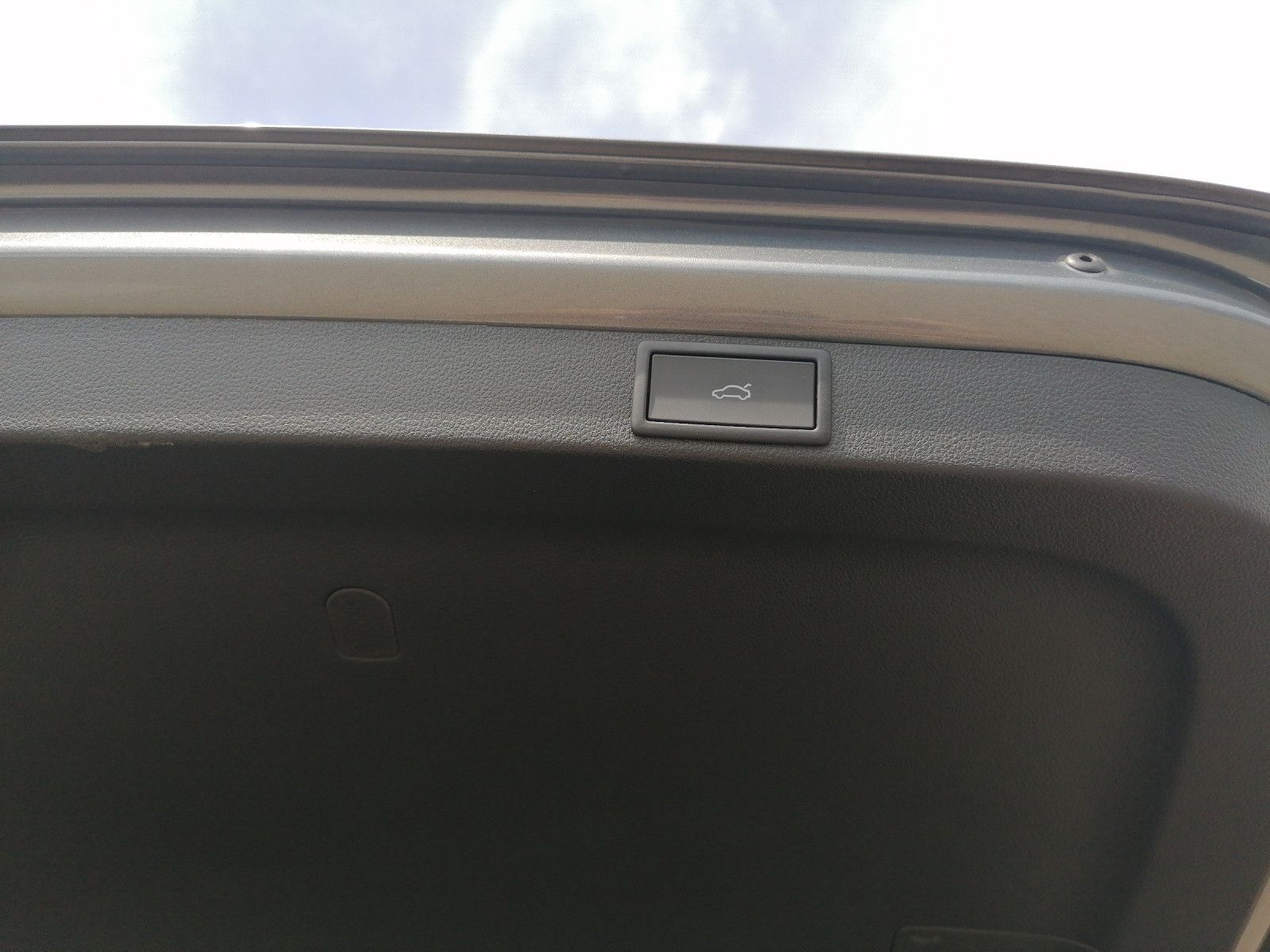 Fahrzeugabbildung SKODA Octavia Combi 1.5 TSI Selection DSG elHK