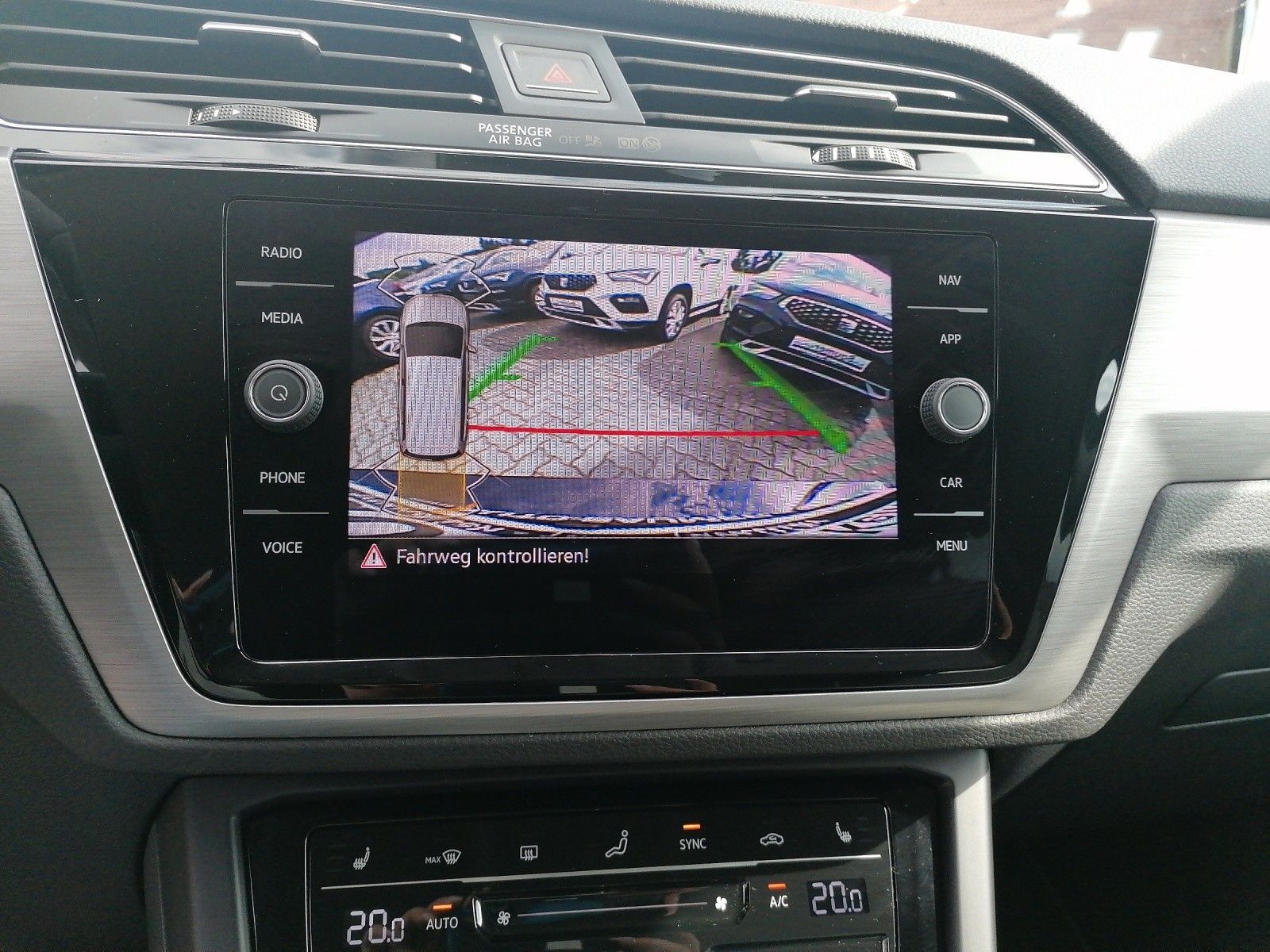 Fahrzeugabbildung Volkswagen Touran 1.5 TSI DSG AHK 7SITZER NAVI ACC