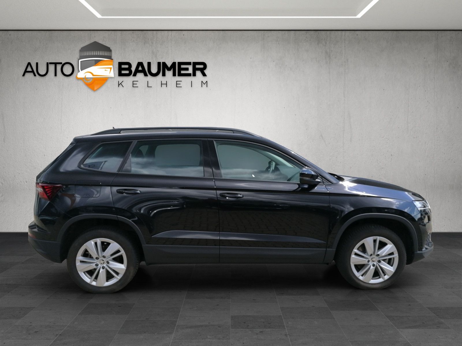 Fahrzeugabbildung SKODA Karoq 1.5 TSI Selection elHK KAM Vorb.AHK Navi