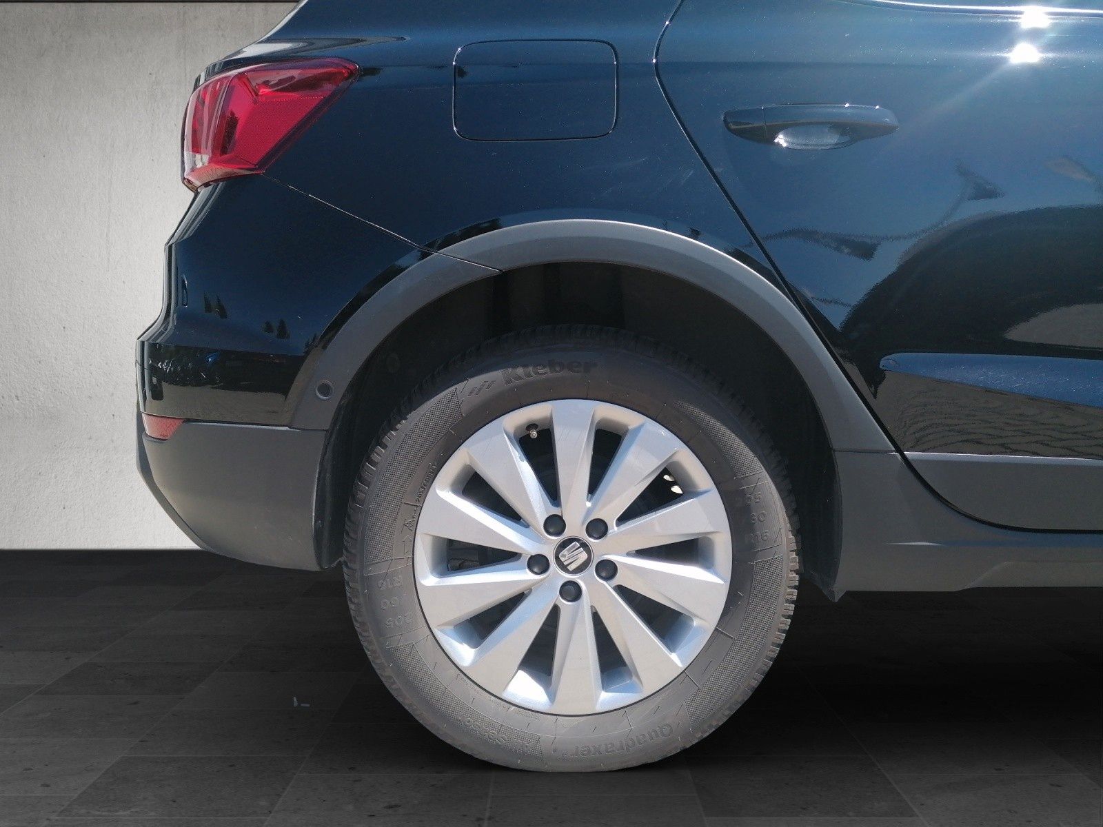 Fahrzeugabbildung SEAT Arona 1.0 TGI Style KAM TOTW NAVI DAB