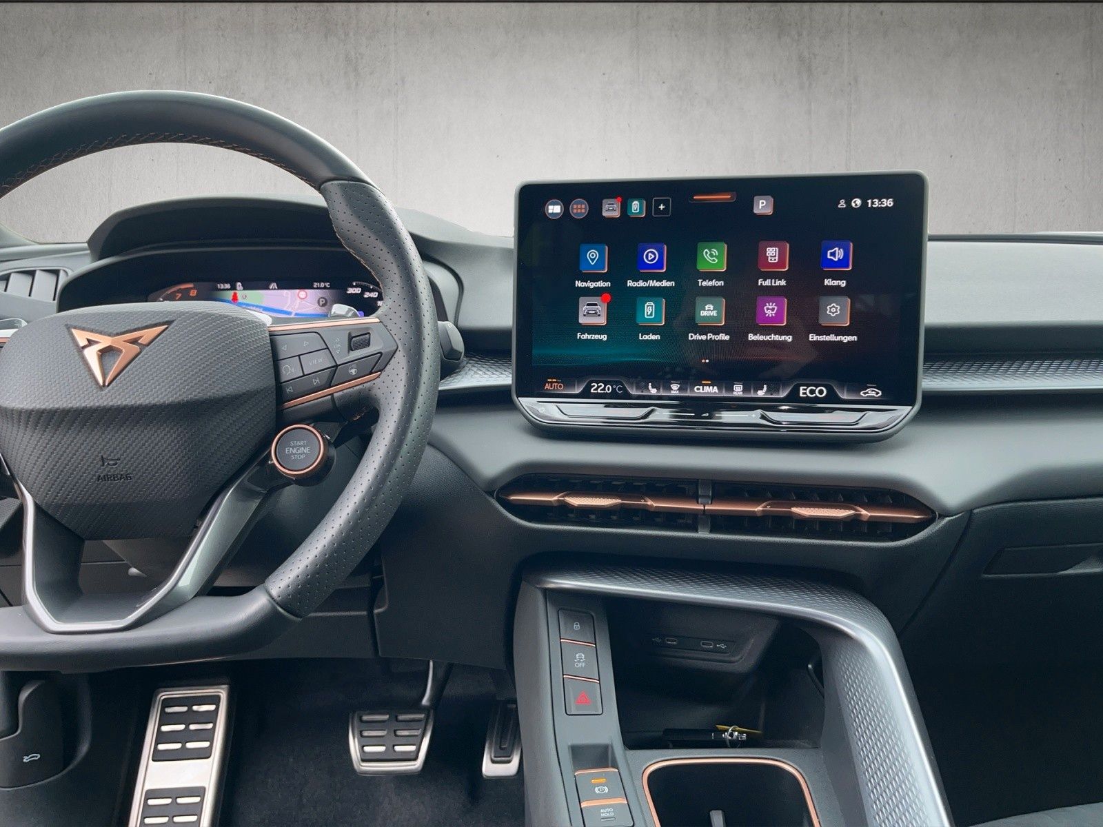 Fahrzeugabbildung CUPRA Terramar 1.5 e-Hybrid MATRIX DCC FAP XL HUD ALCA