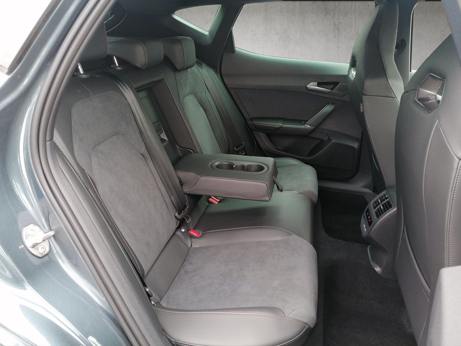 Fahrzeugabbildung CUPRA Formentor VZ 2.0 TSI 245 kW 4Drive