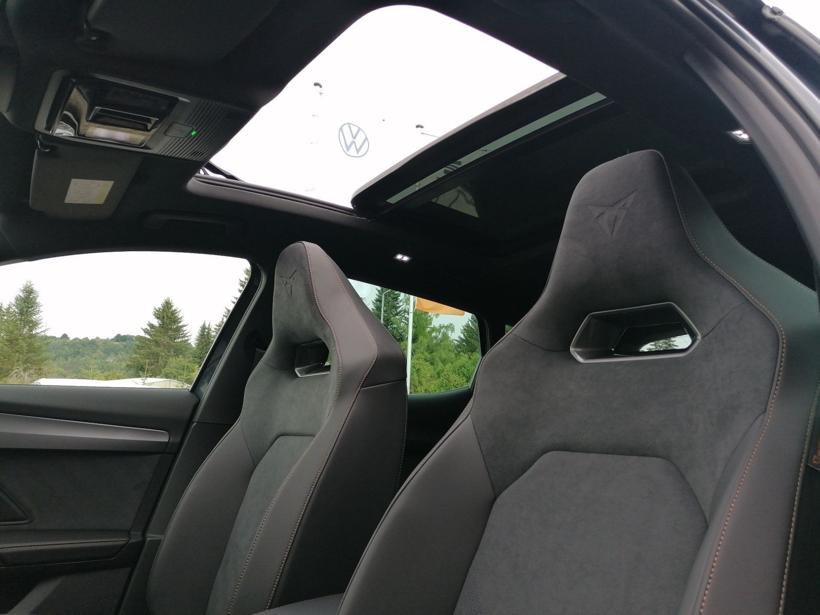 Fahrzeugabbildung CUPRA Formentor VZ 2.0 TSI 245 kW 4Drive