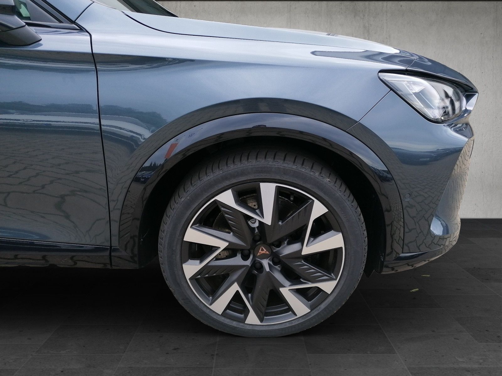 Fahrzeugabbildung CUPRA Formentor VZ 2.0 TSI 245 kW 4Drive