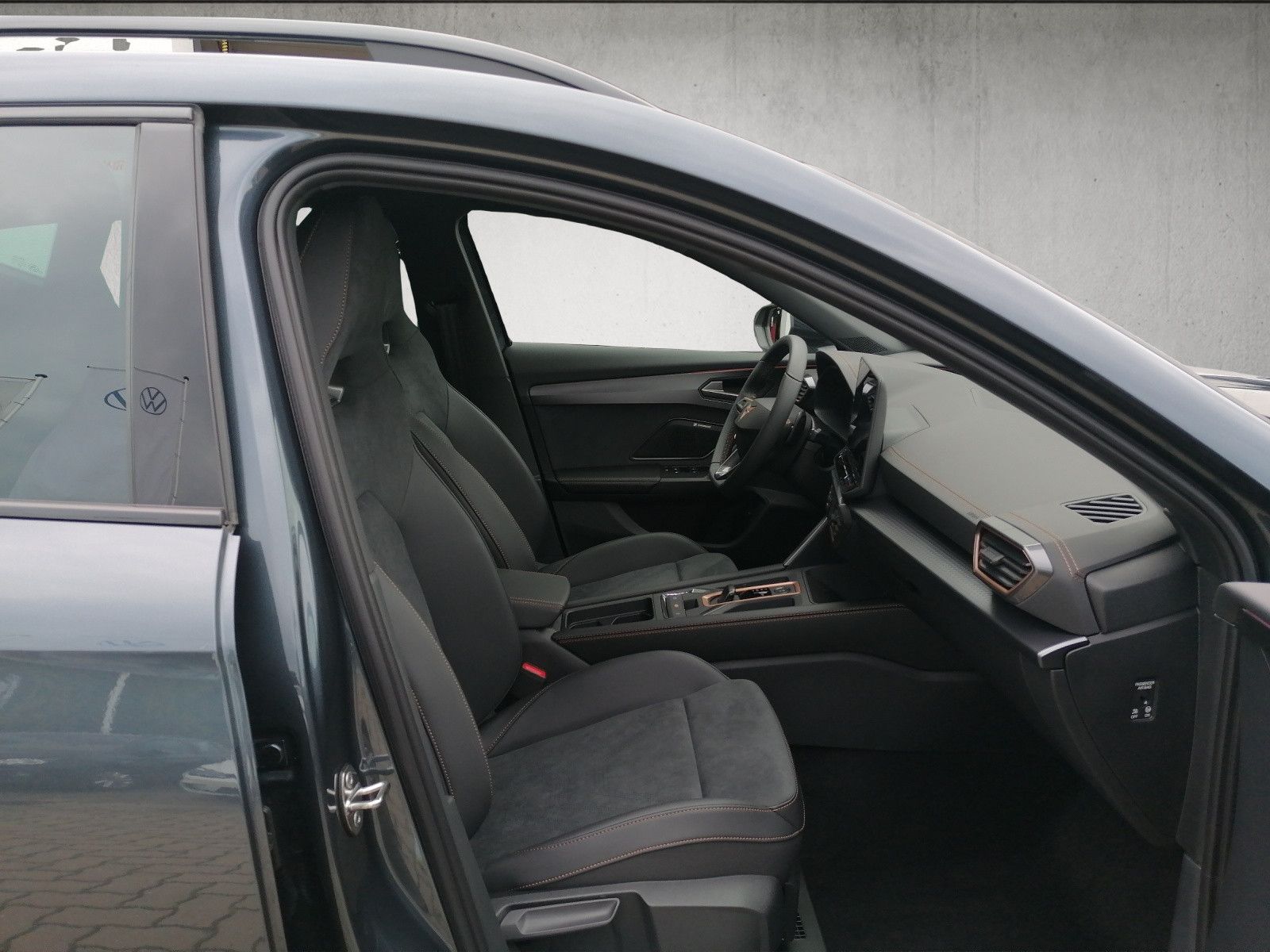 Fahrzeugabbildung CUPRA Formentor VZ 2.0 TSI 245 kW 4Drive