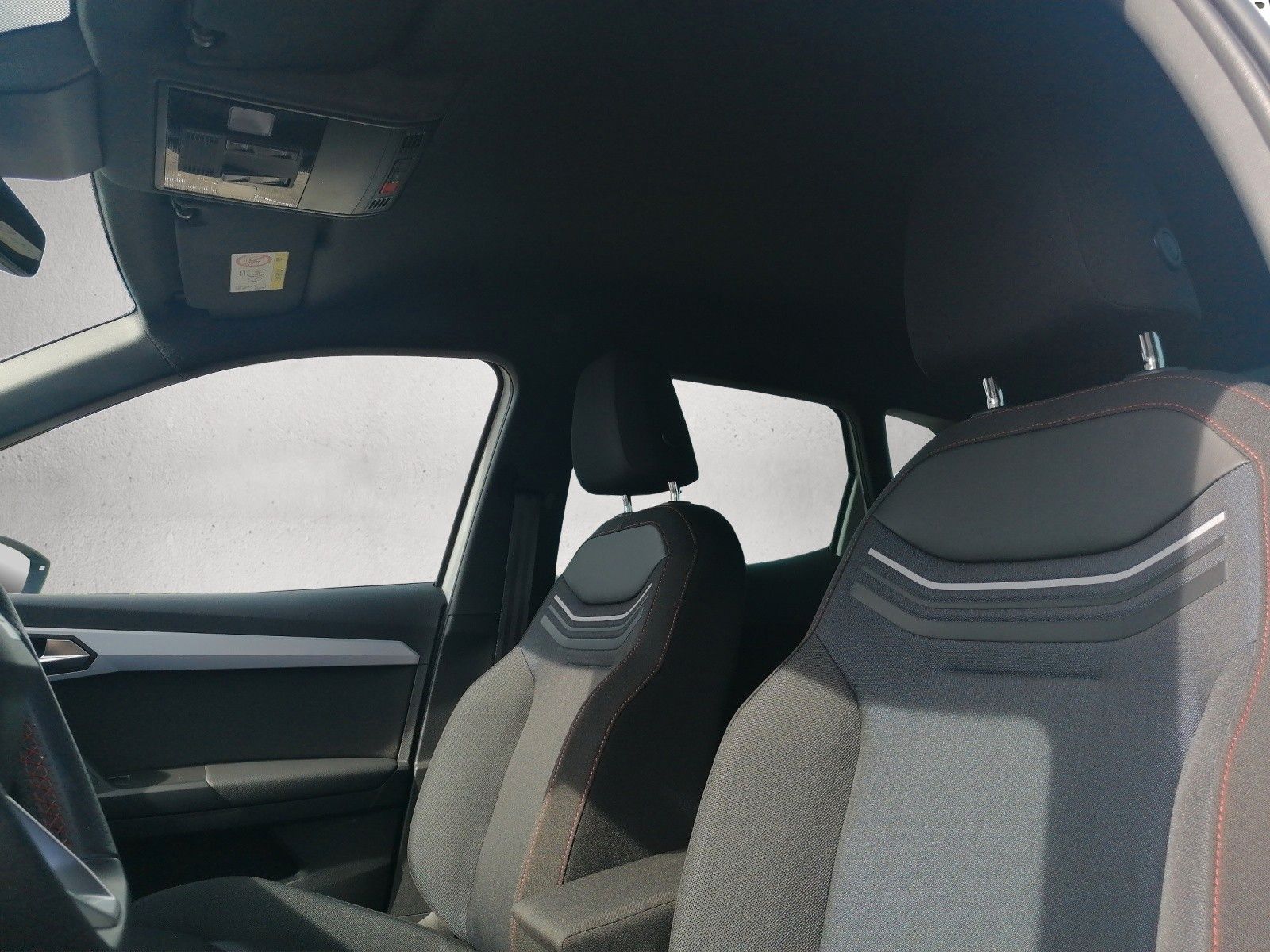 Fahrzeugabbildung SEAT Arona 1.0 TSI FR DSG GJR BLINDSP KESSY XL