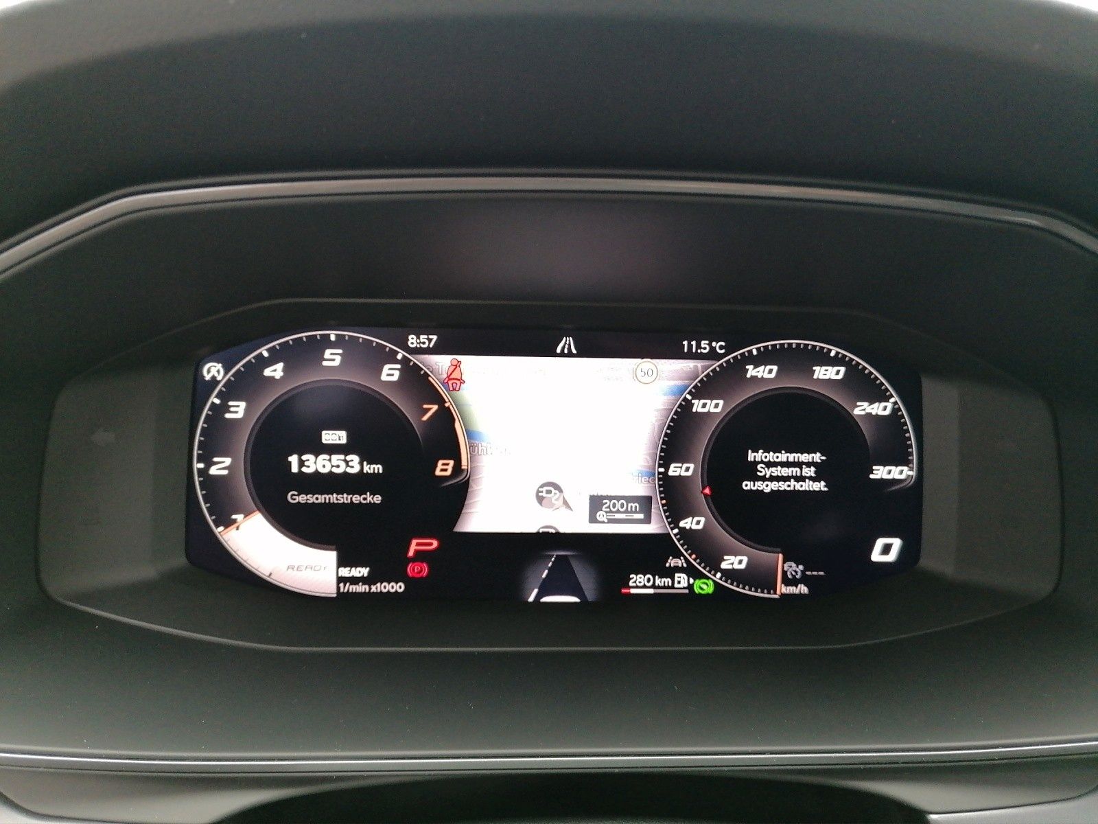 Fahrzeugabbildung CUPRA Leon Sportstourer 1.5 eTSI DSG 5JGAR FACELIFT